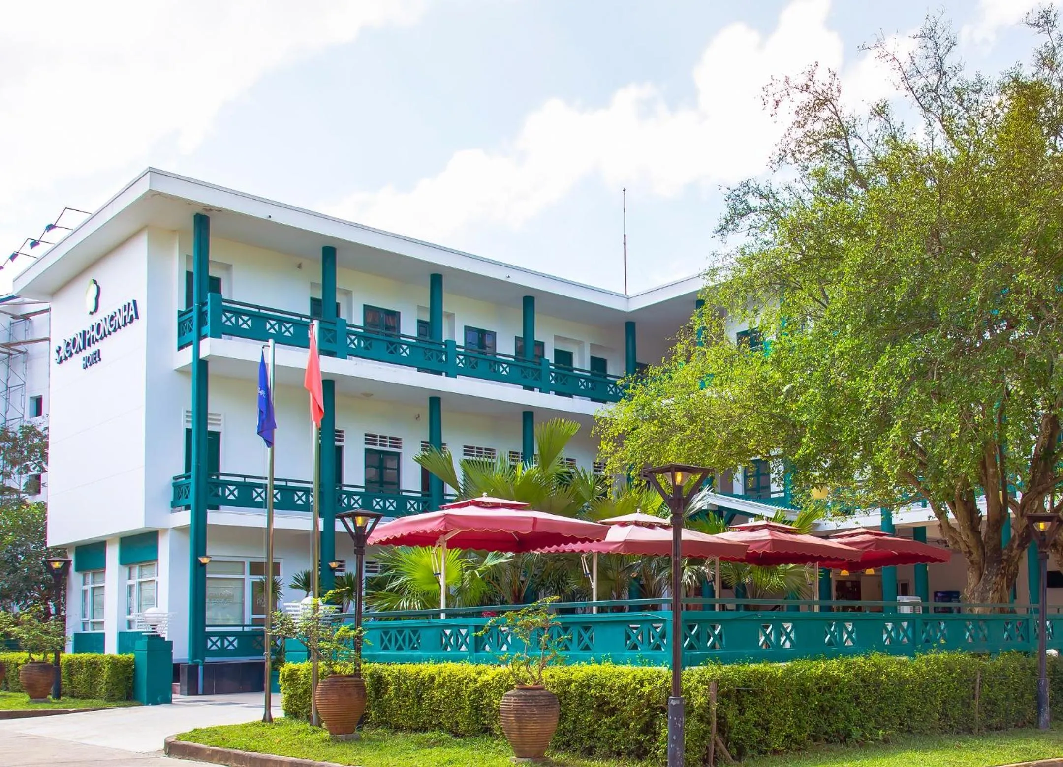 Property building in Sai Gon Phong Nha Hotel