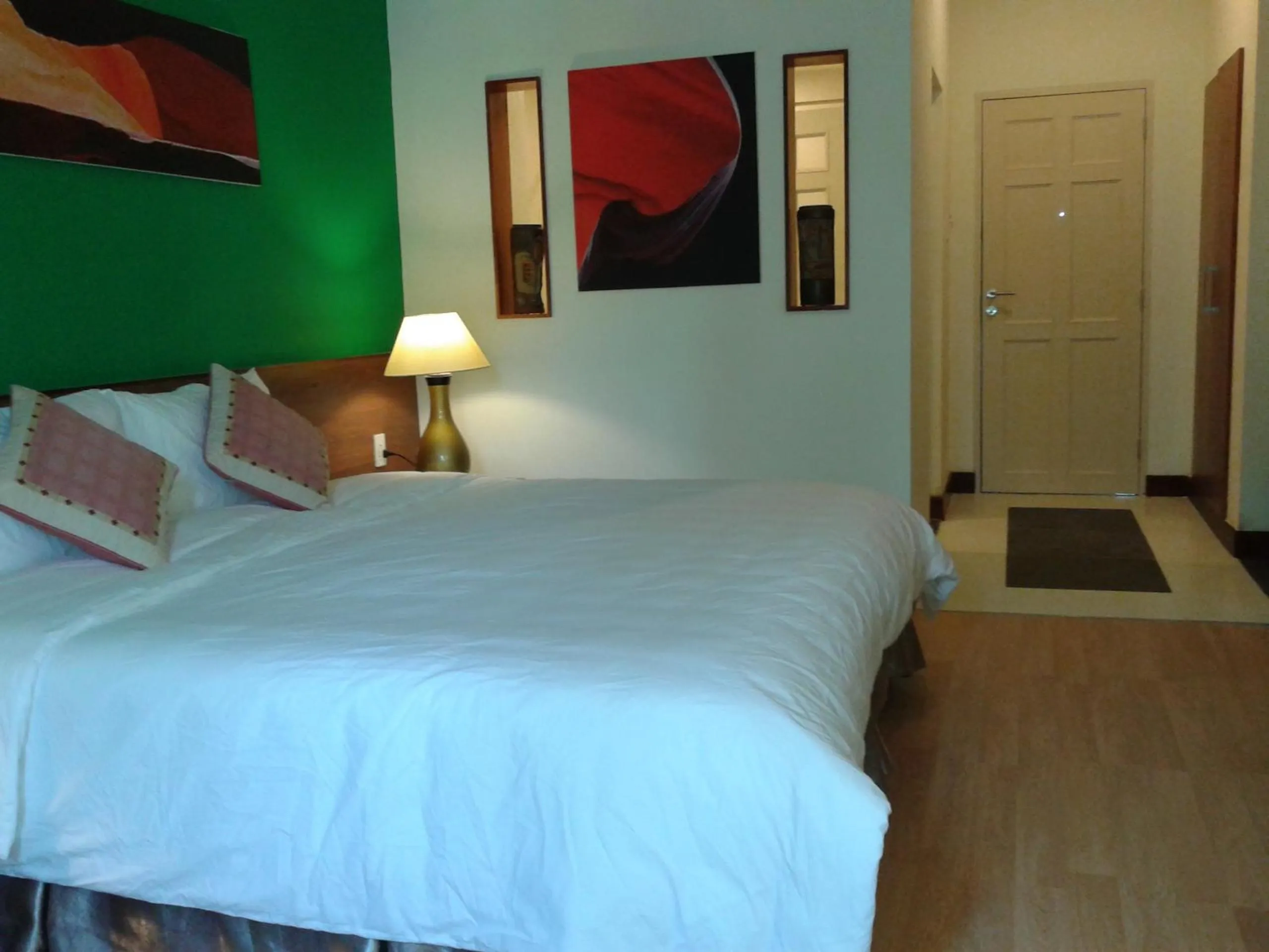 Bed in Sai Gon Phong Nha Hotel