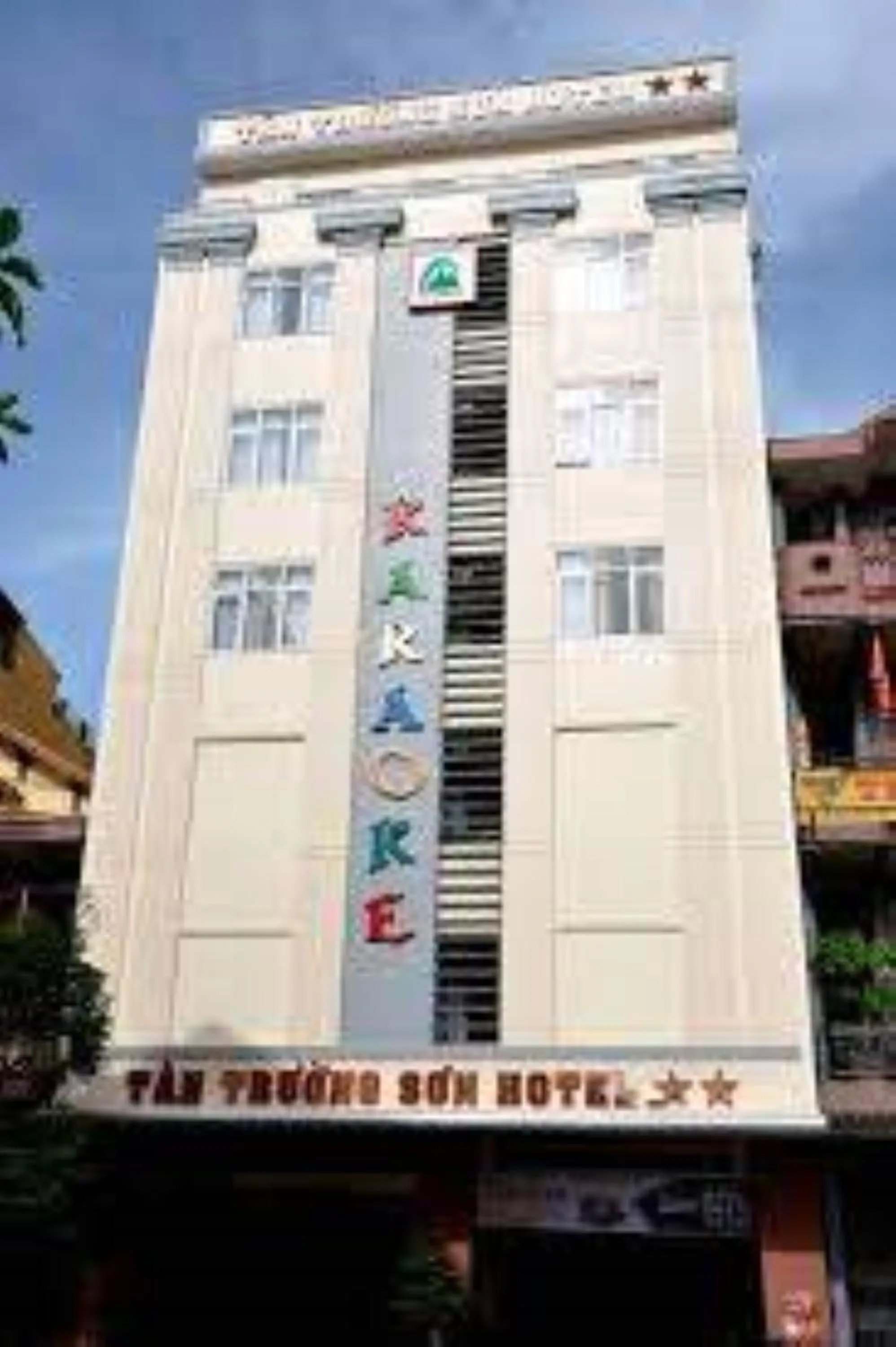 Property building in Tan Truong Son Hotel