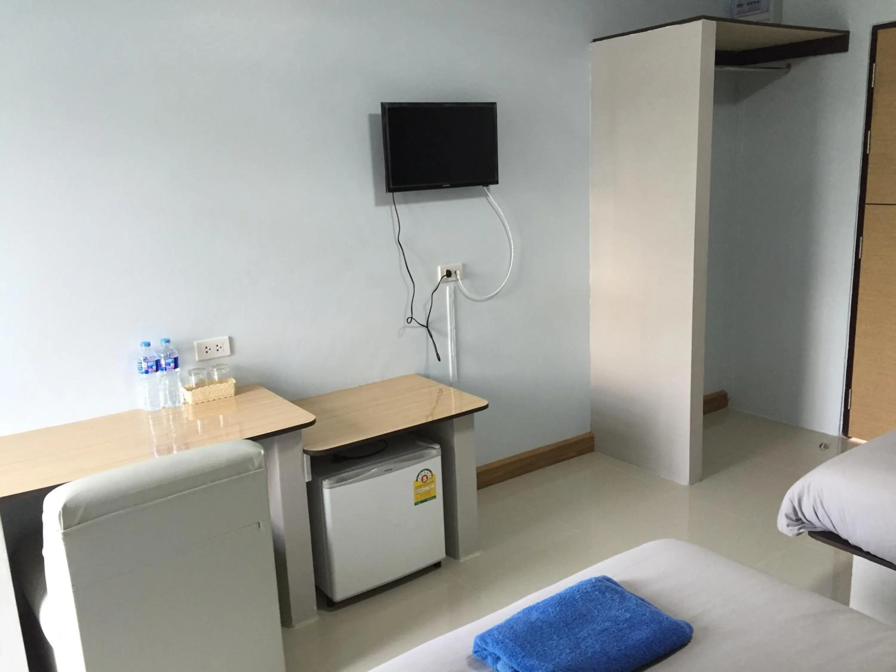 Photo of the whole room, Bed in Sritrang Place