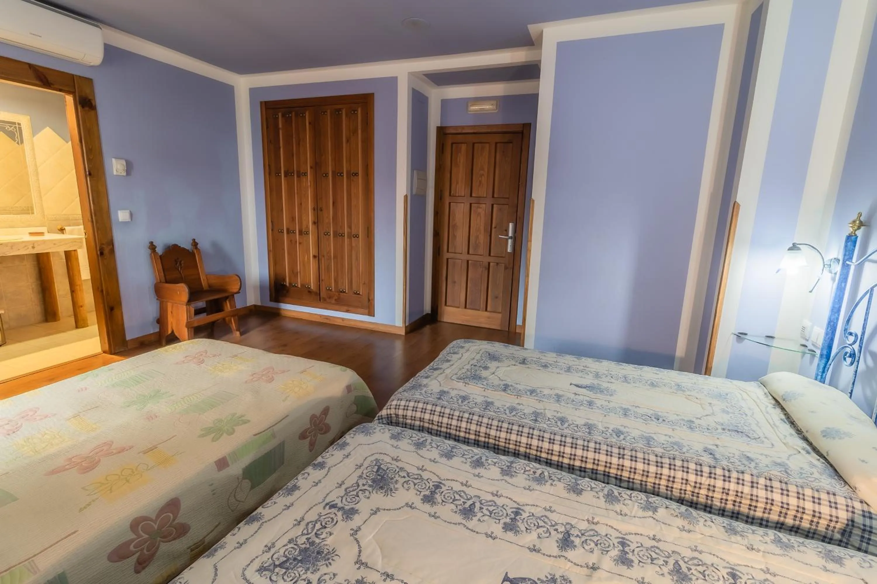 Photo of the whole room, Bed in Hotel Rural El Labriego by Vivere Stays