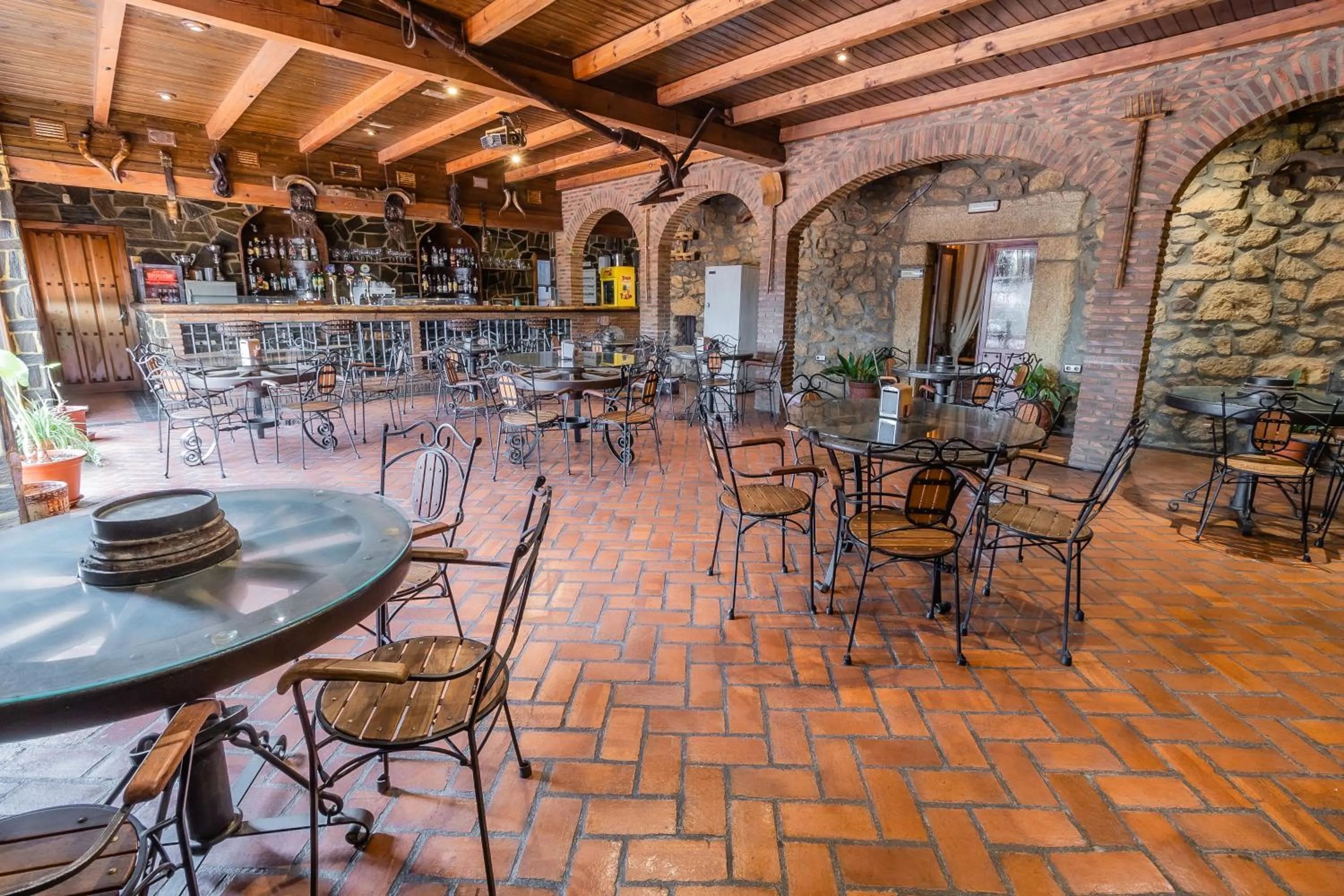 Restaurant/places to eat in Hotel Rural El Labriego by Vivere Stays