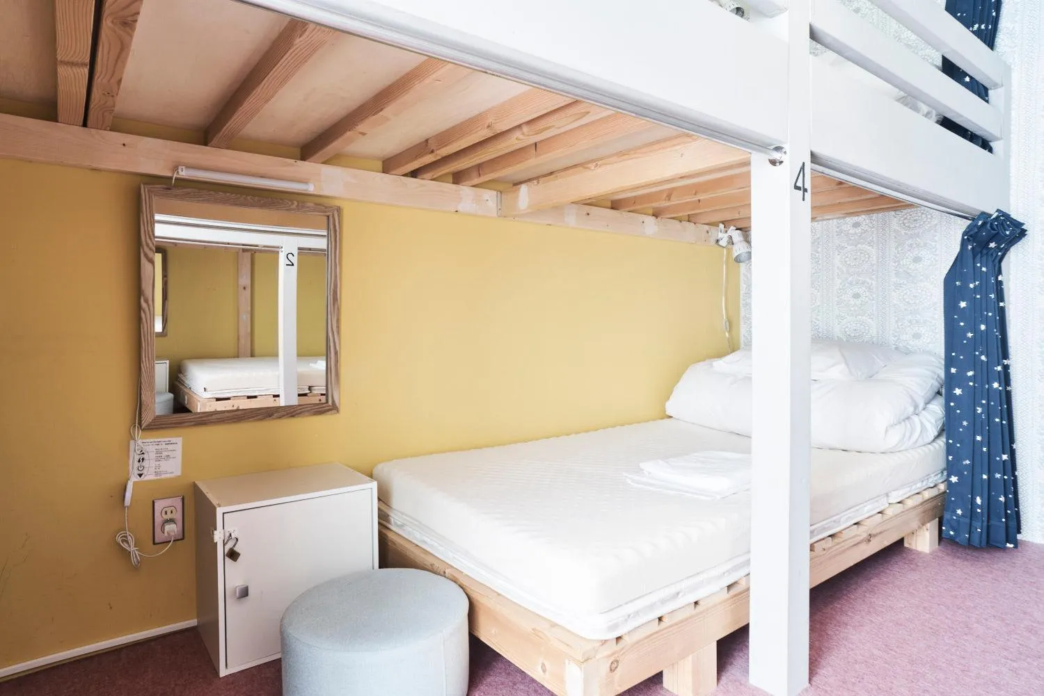 bunk bed, Bed in Ten to Sen Guesthouse
