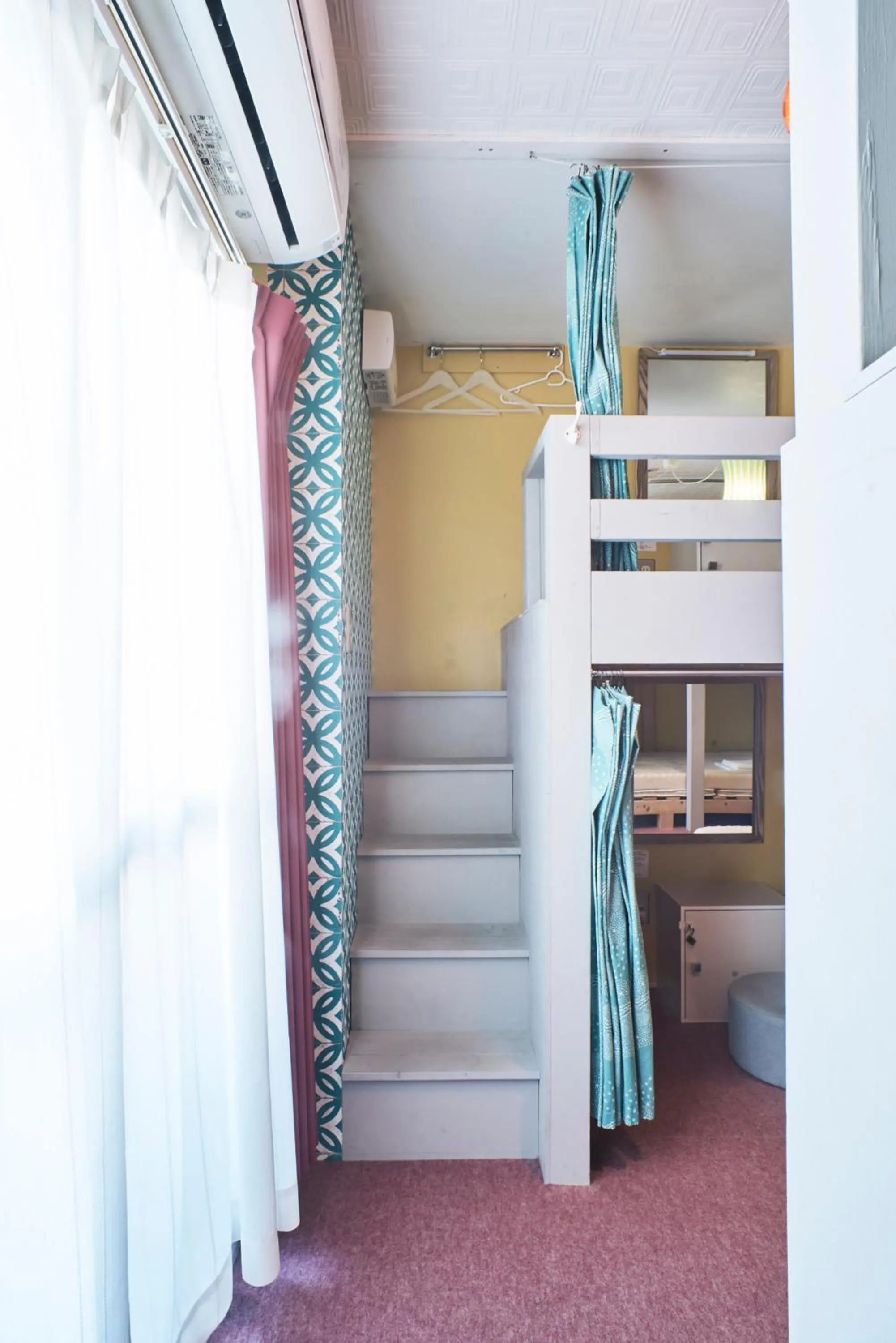 bunk bed, Bed in Ten to Sen Guesthouse