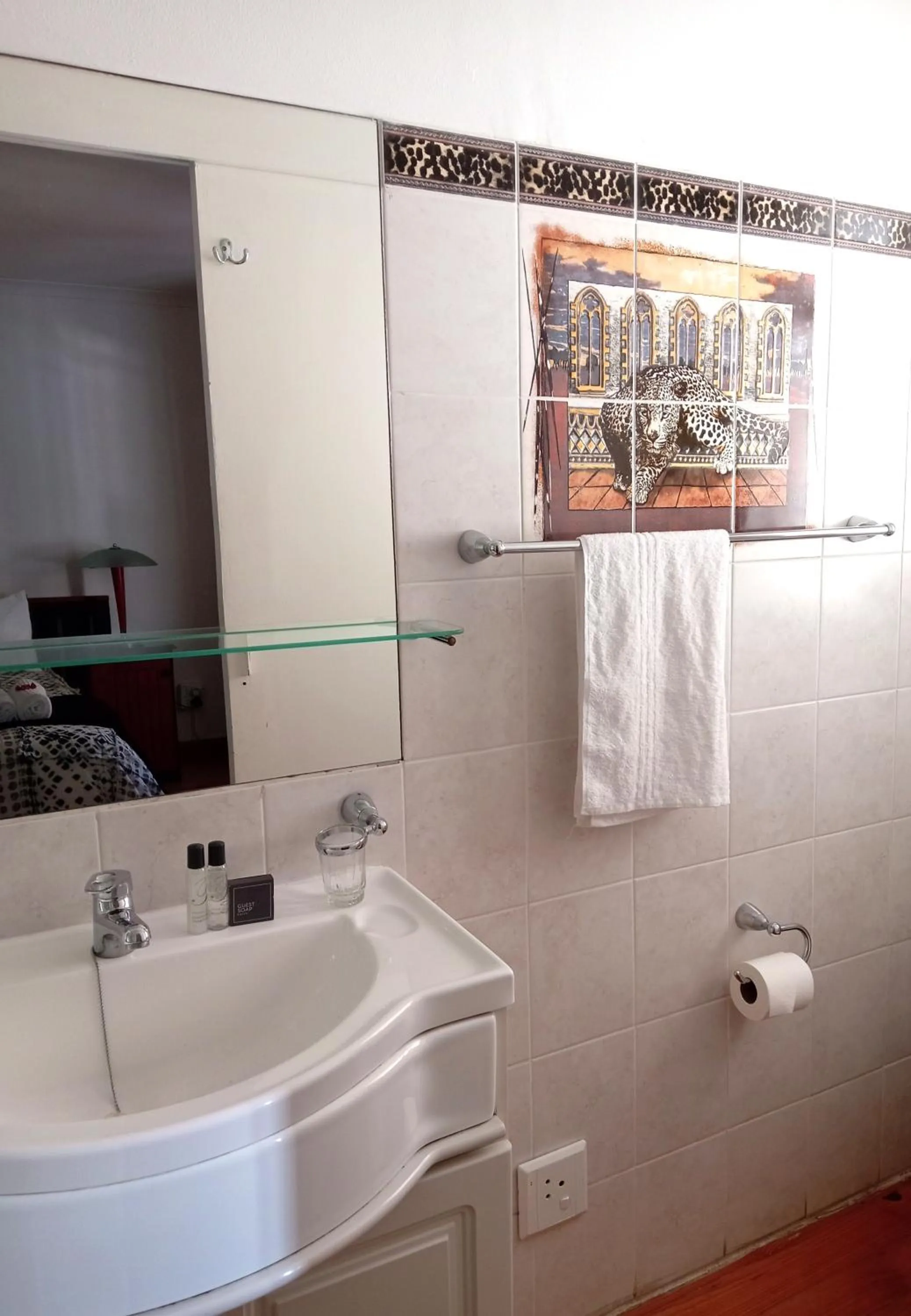 Bathroom in Le Bay Lodge