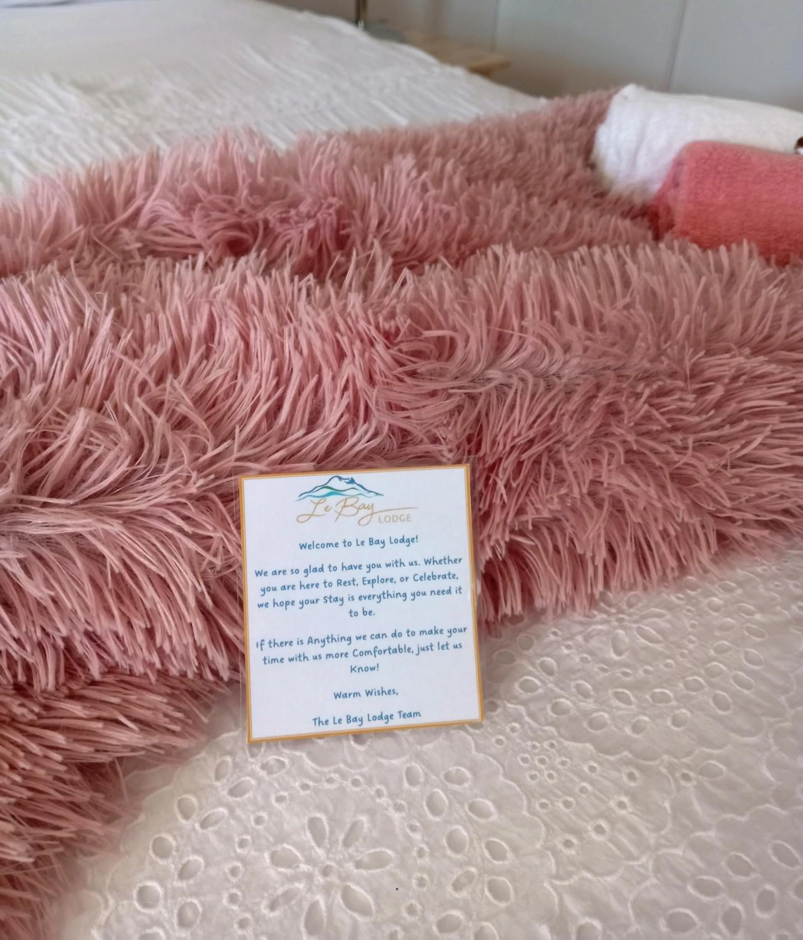 Bedroom, Bed in Le Bay Lodge