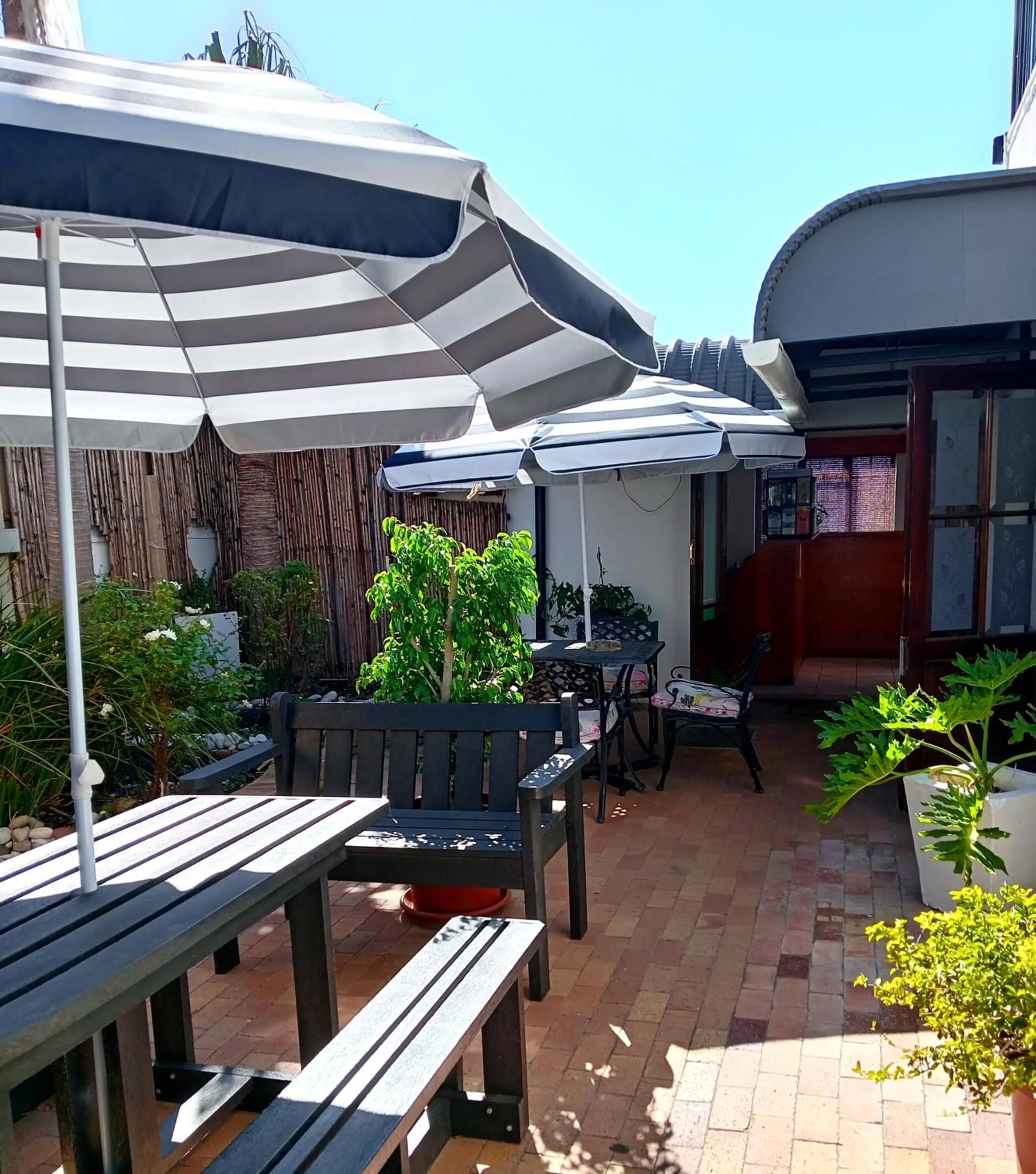 Patio in Le Bay Lodge