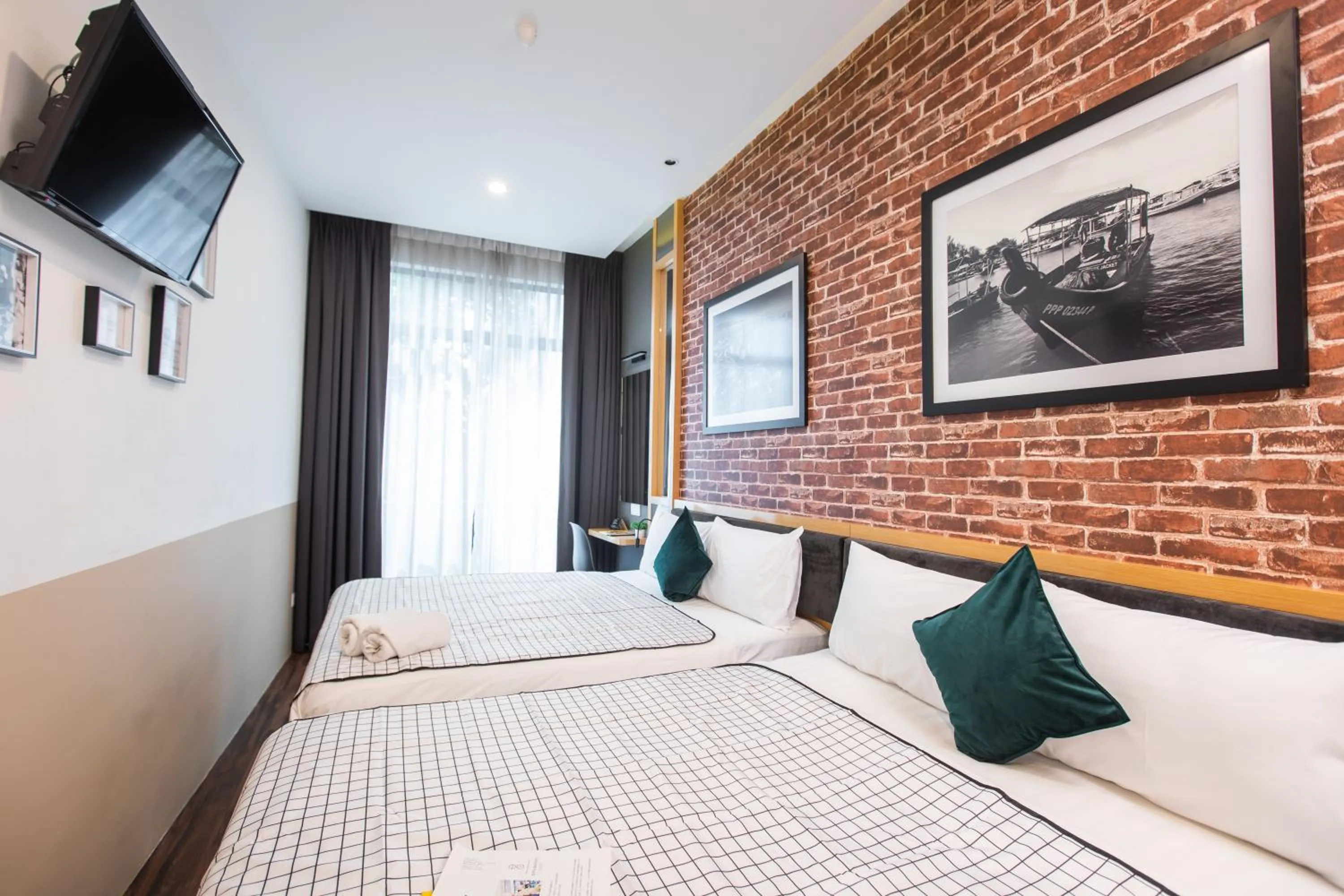 Bed in B Street Hotel