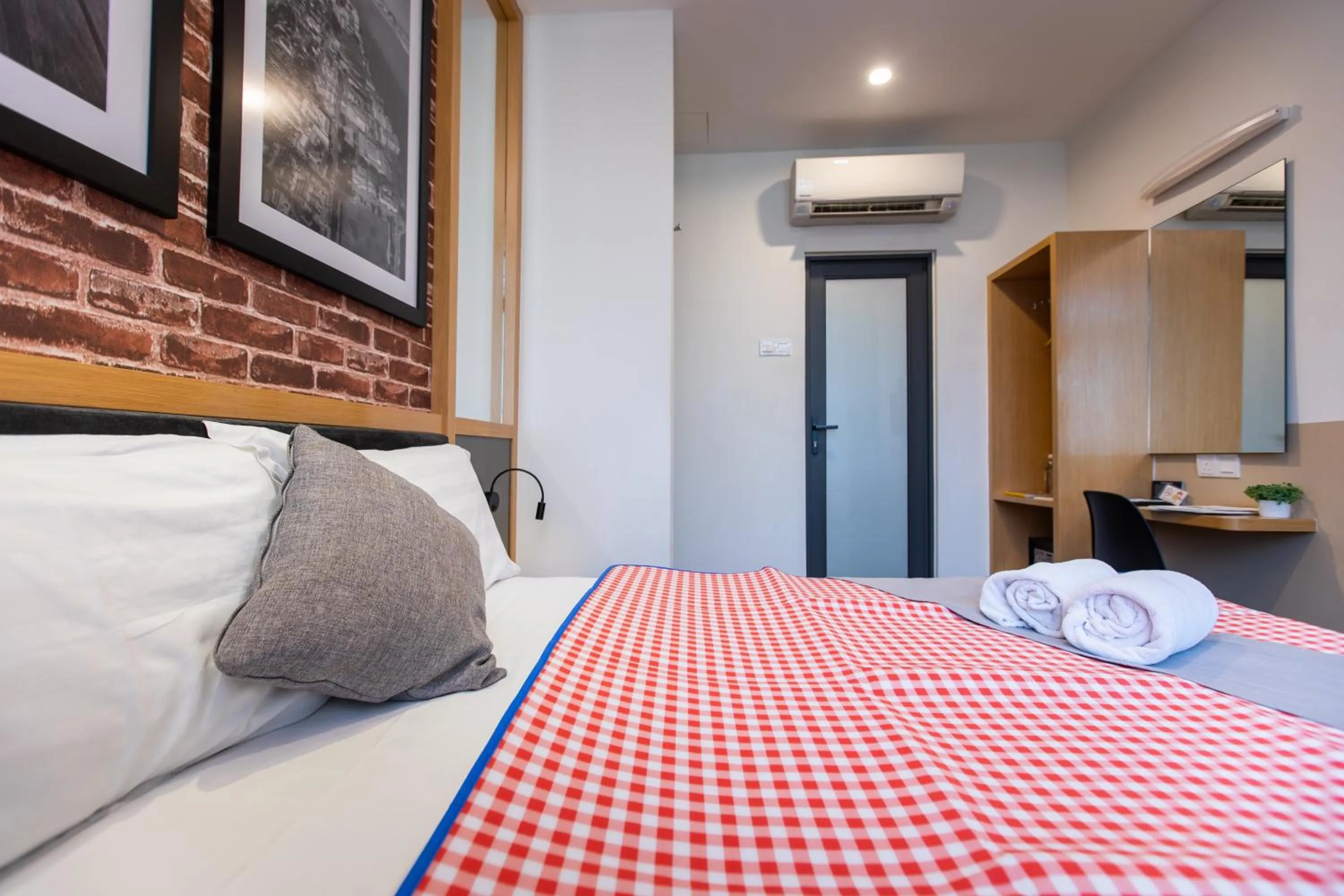 Bed in B Street Hotel