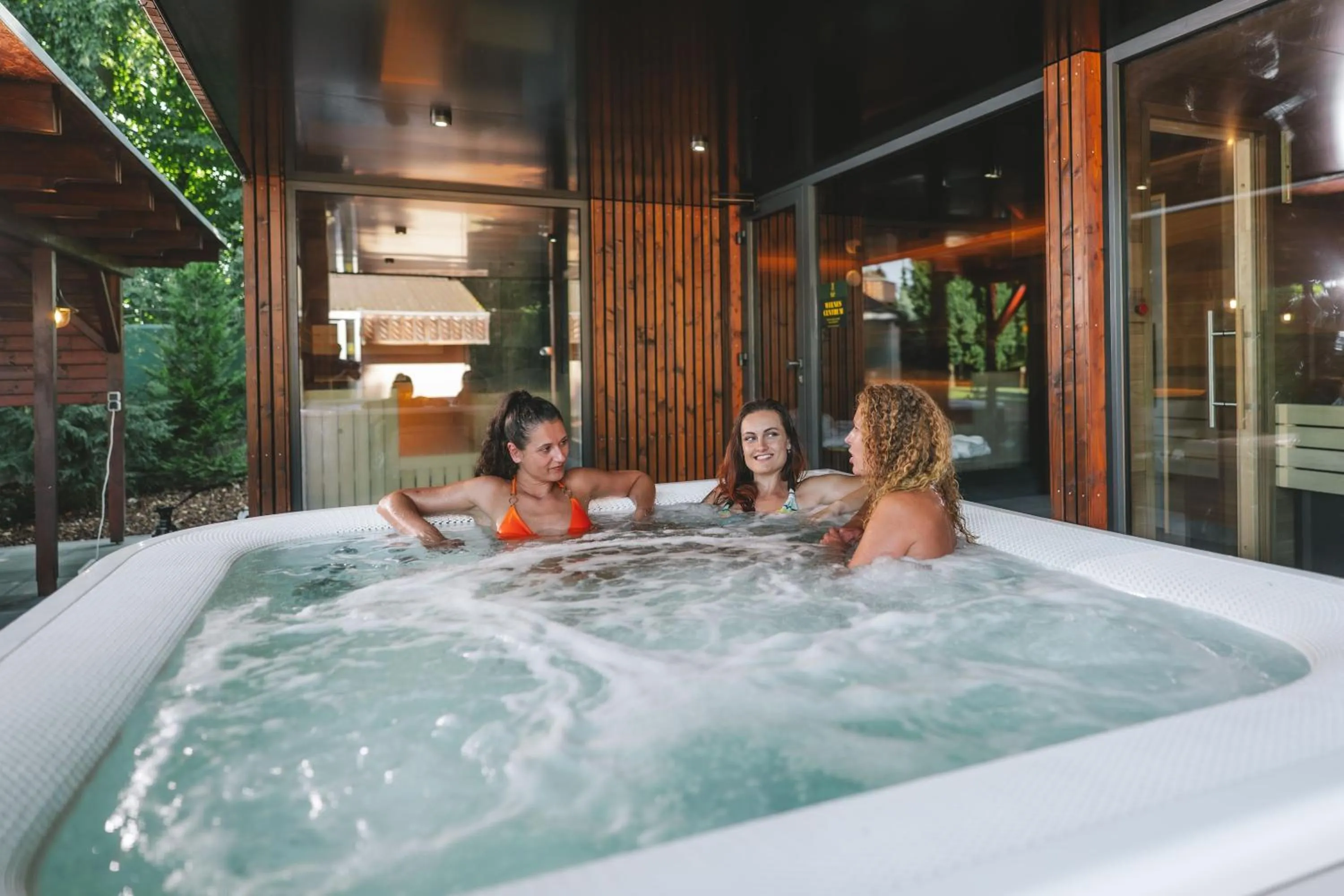 Hot Tub in Hotel resort Lovecká bašta Strakonice