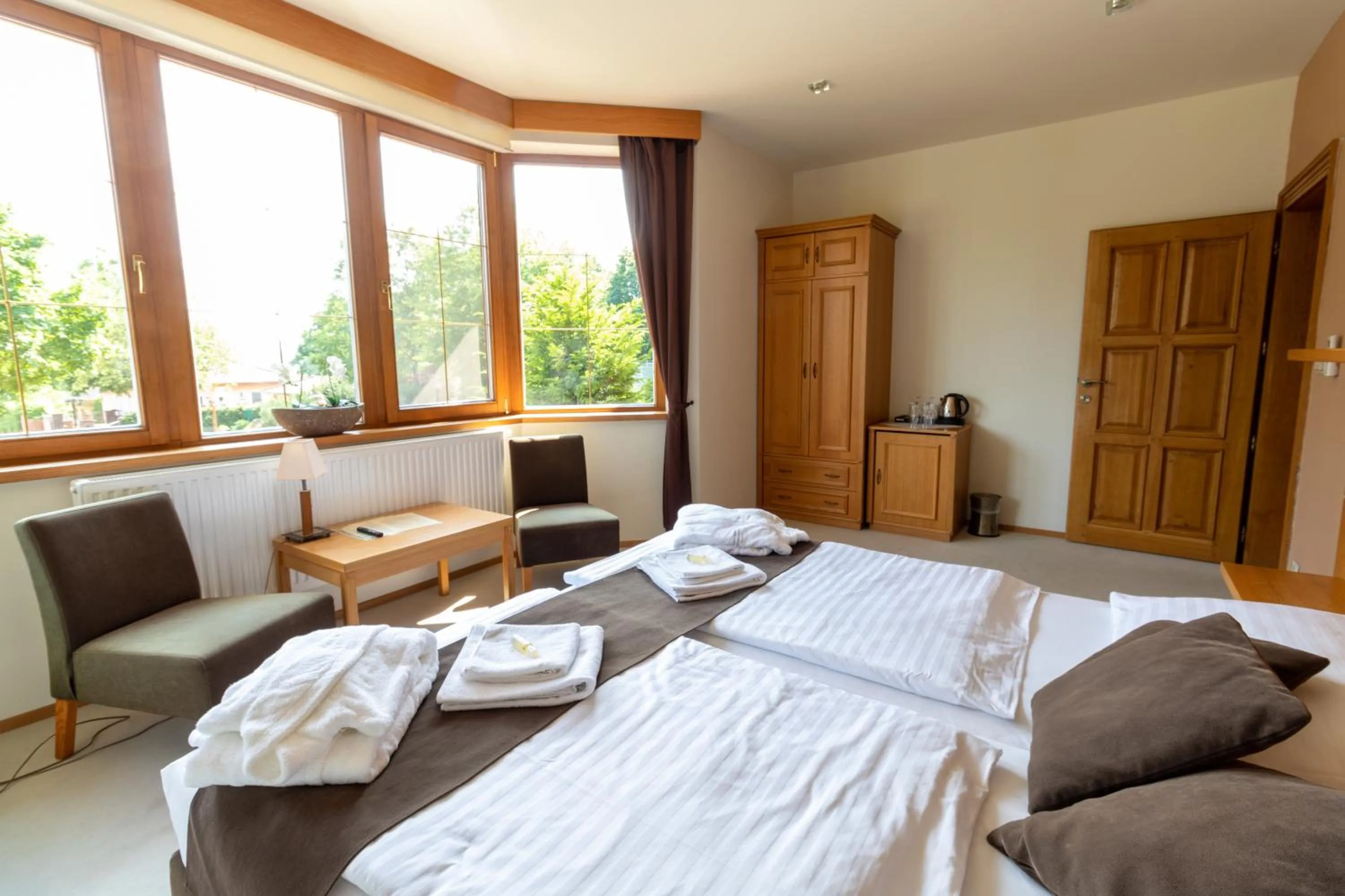 Bedroom, Bed in Hotel resort Lovecká bašta Strakonice