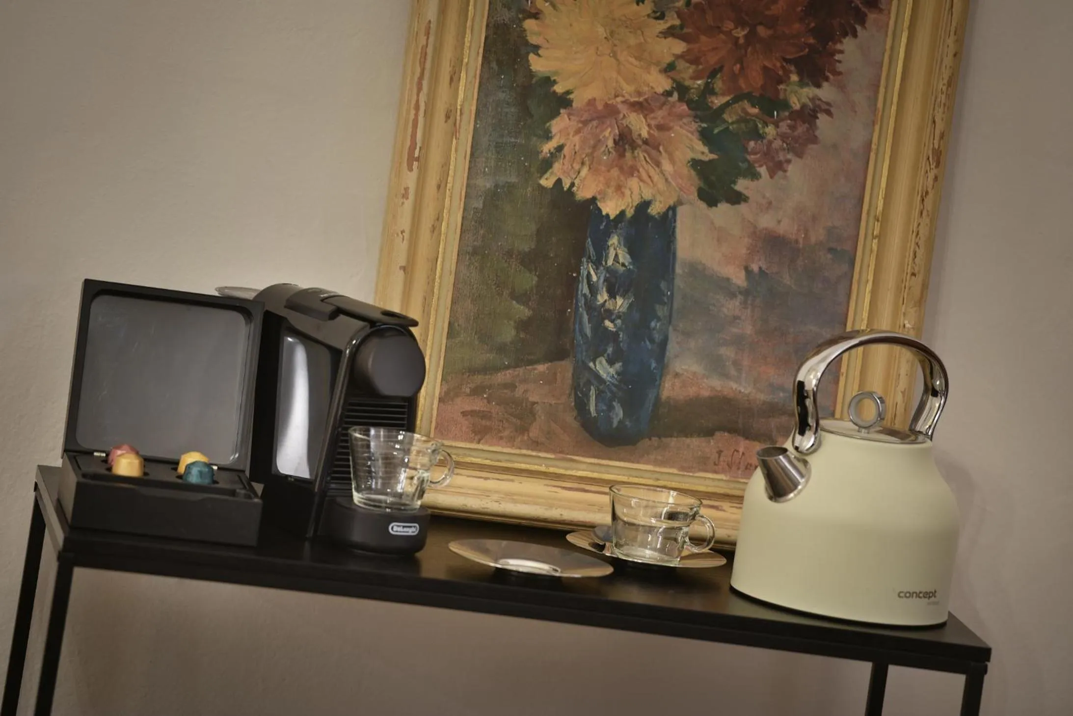 Coffee/tea facilities in U Šuterů Boutique Hotel