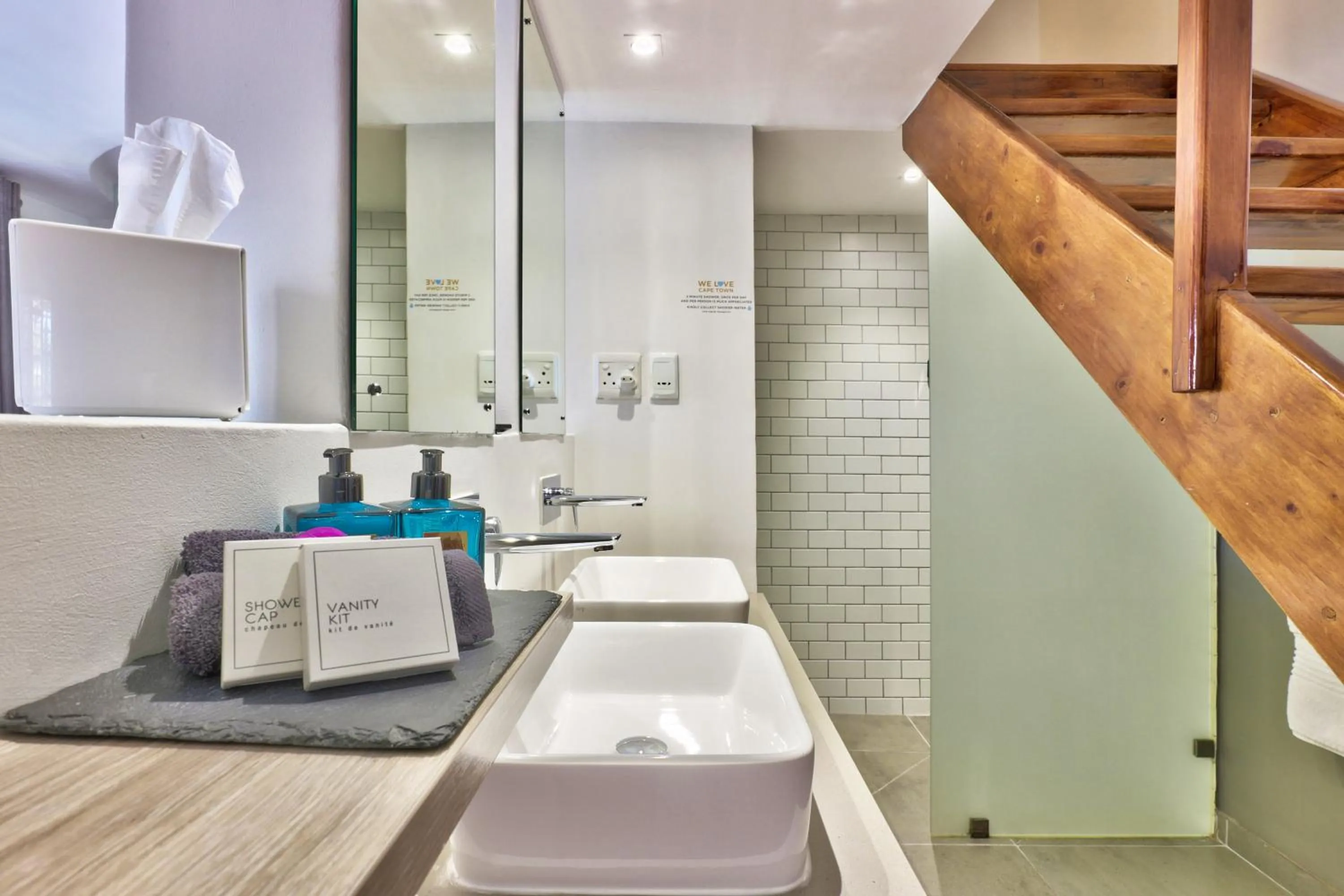 Bathroom in Cape Diem Lodge