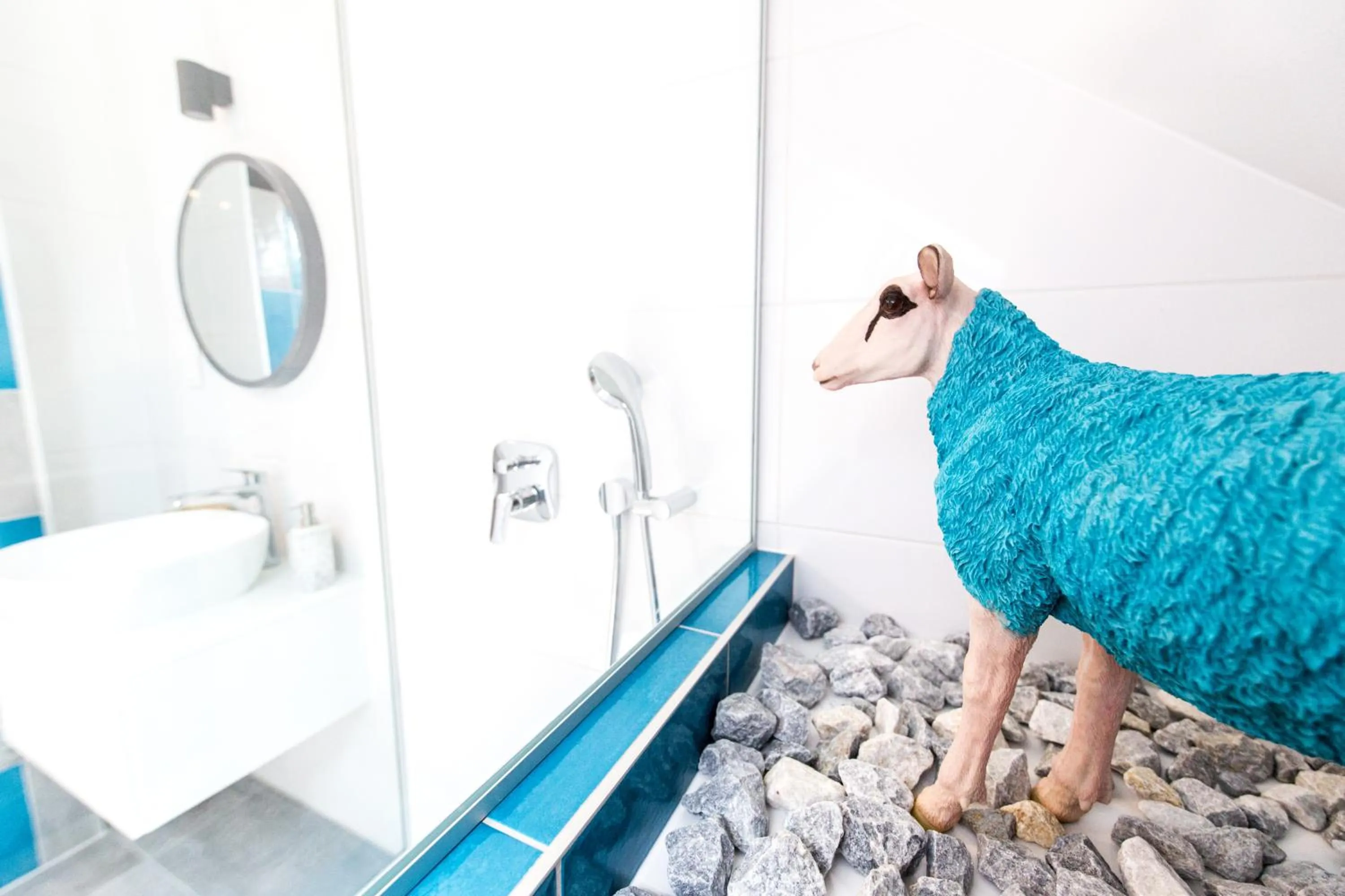 Shower in Tara Garden