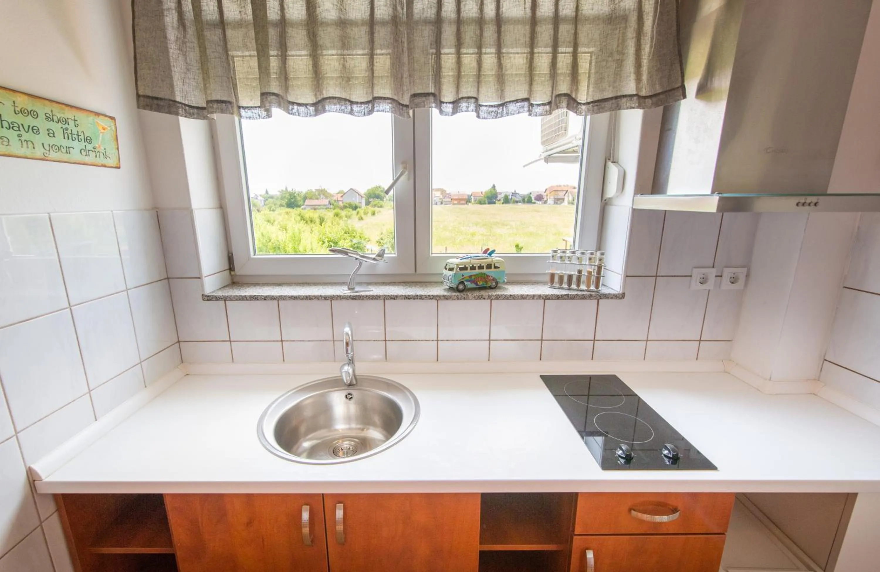 Kitchen or kitchenette in Tara Garden