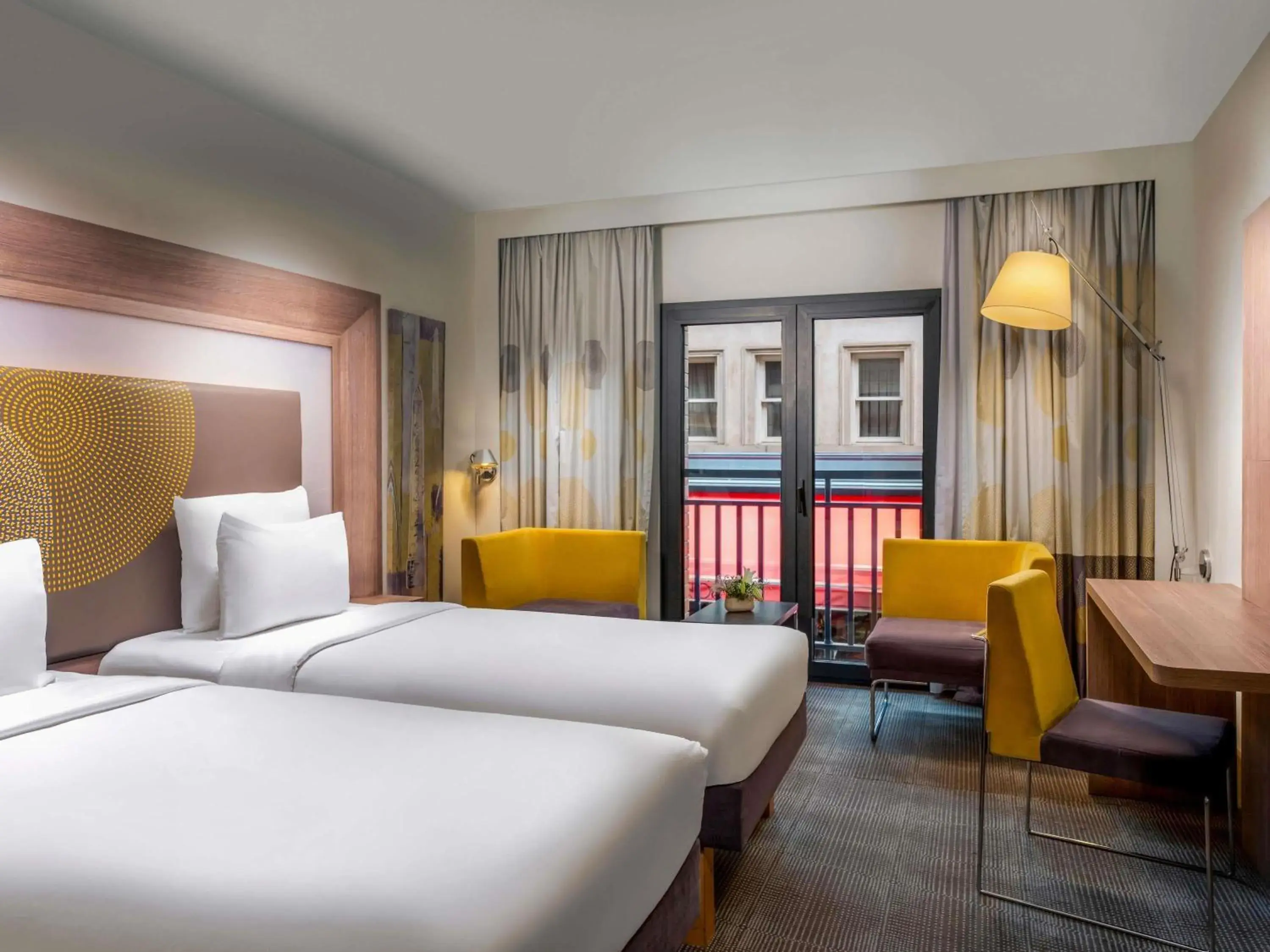 Superior Twin Room in Novotel Istanbul Bosphorus Hotel Superior Twin Room in Novotel Istanbul Bosphorus Hotel