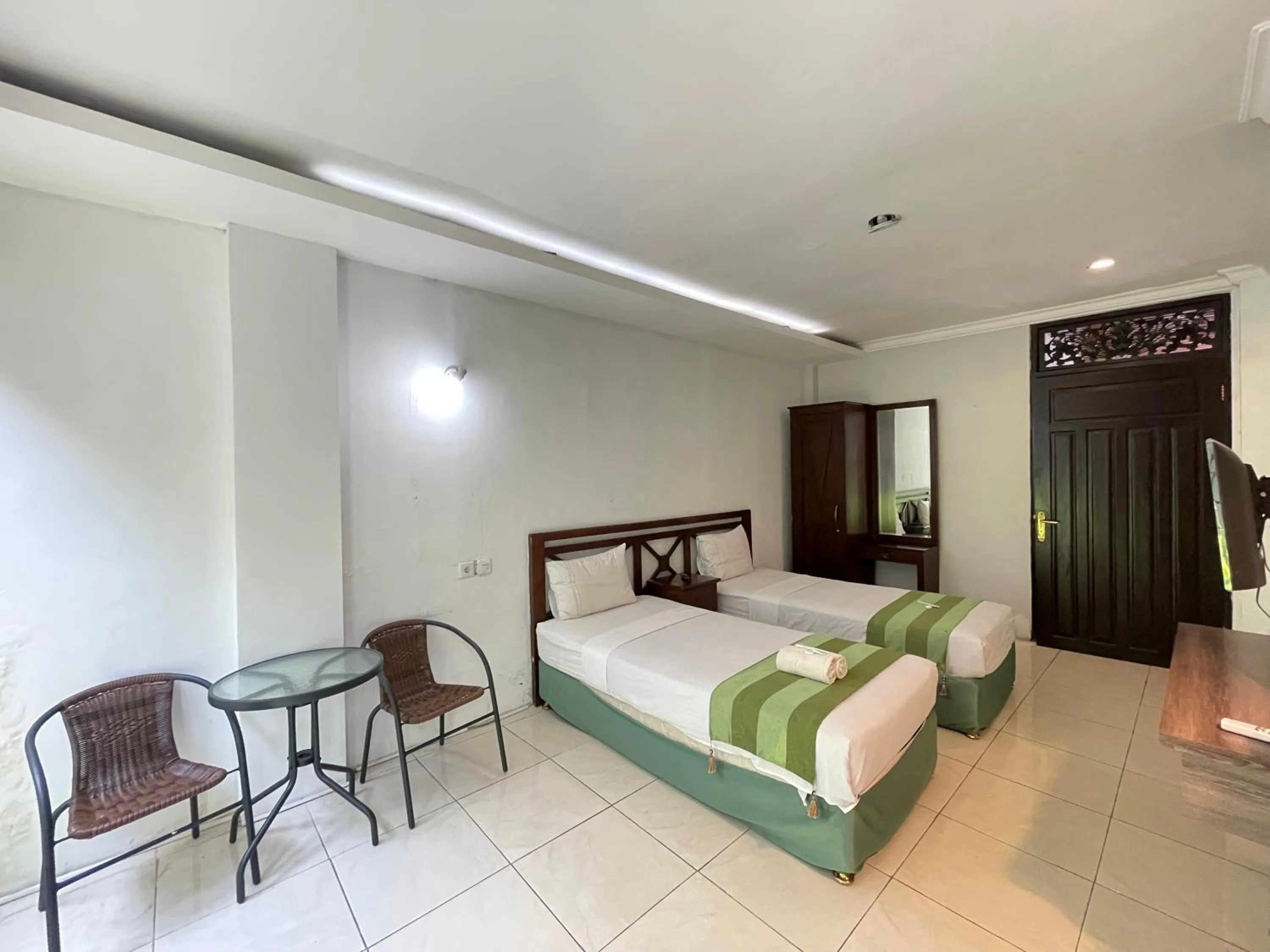 Bed in Klungkung Tower Hotel