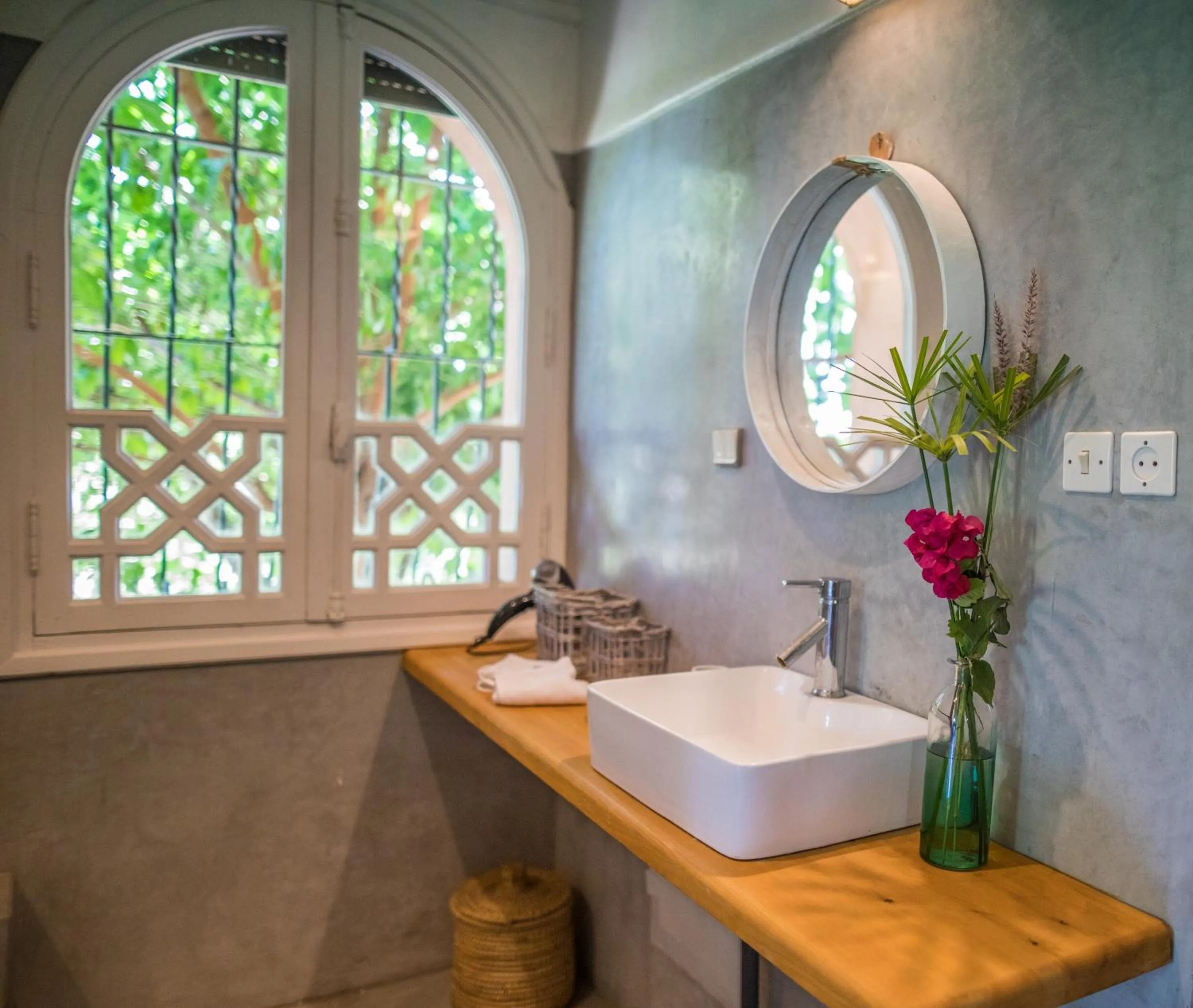 Bathroom in La Vie En Rose - Horses & Dogs House