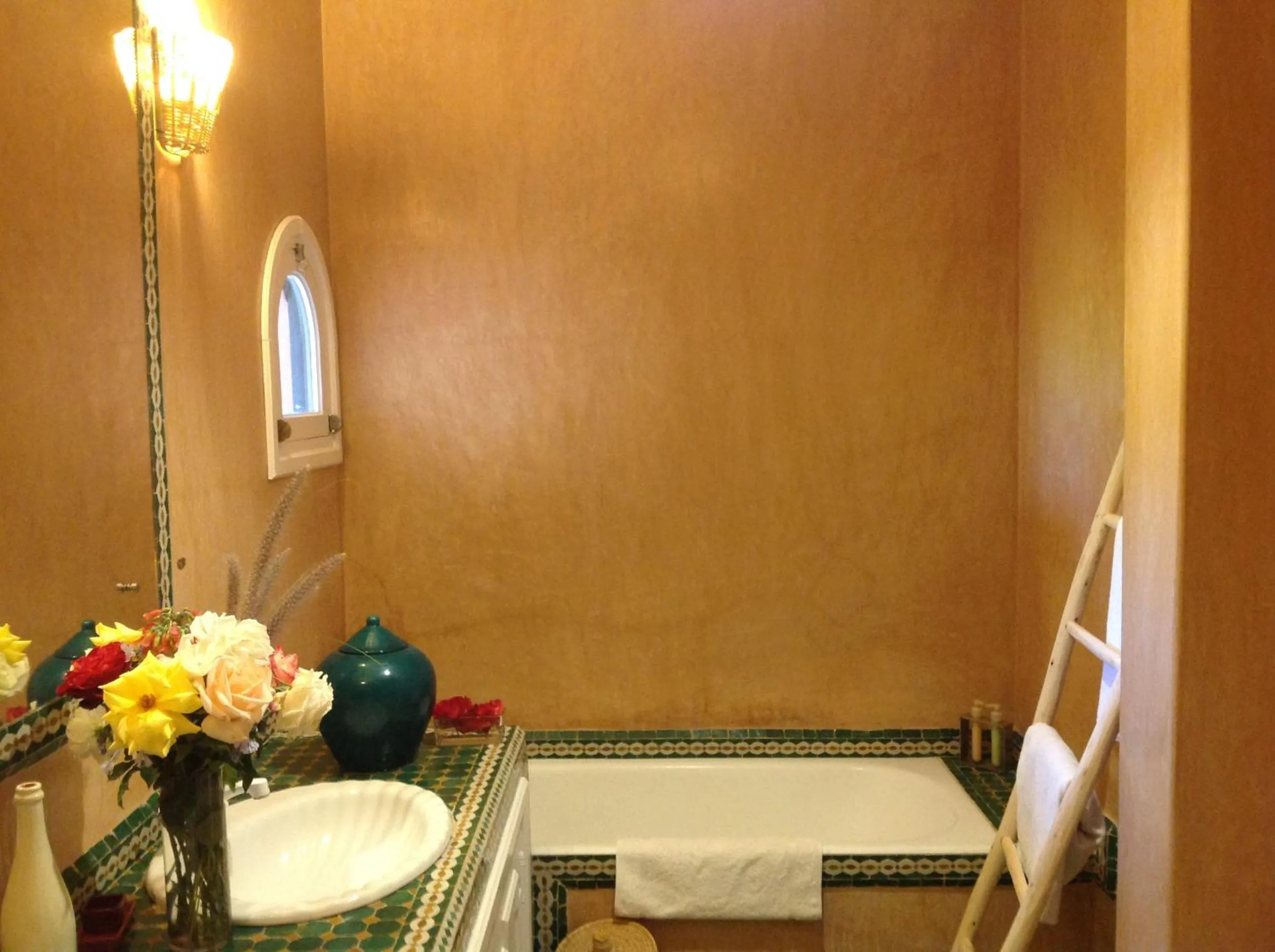 Bedroom in La Vie En Rose - Horses & Dogs House