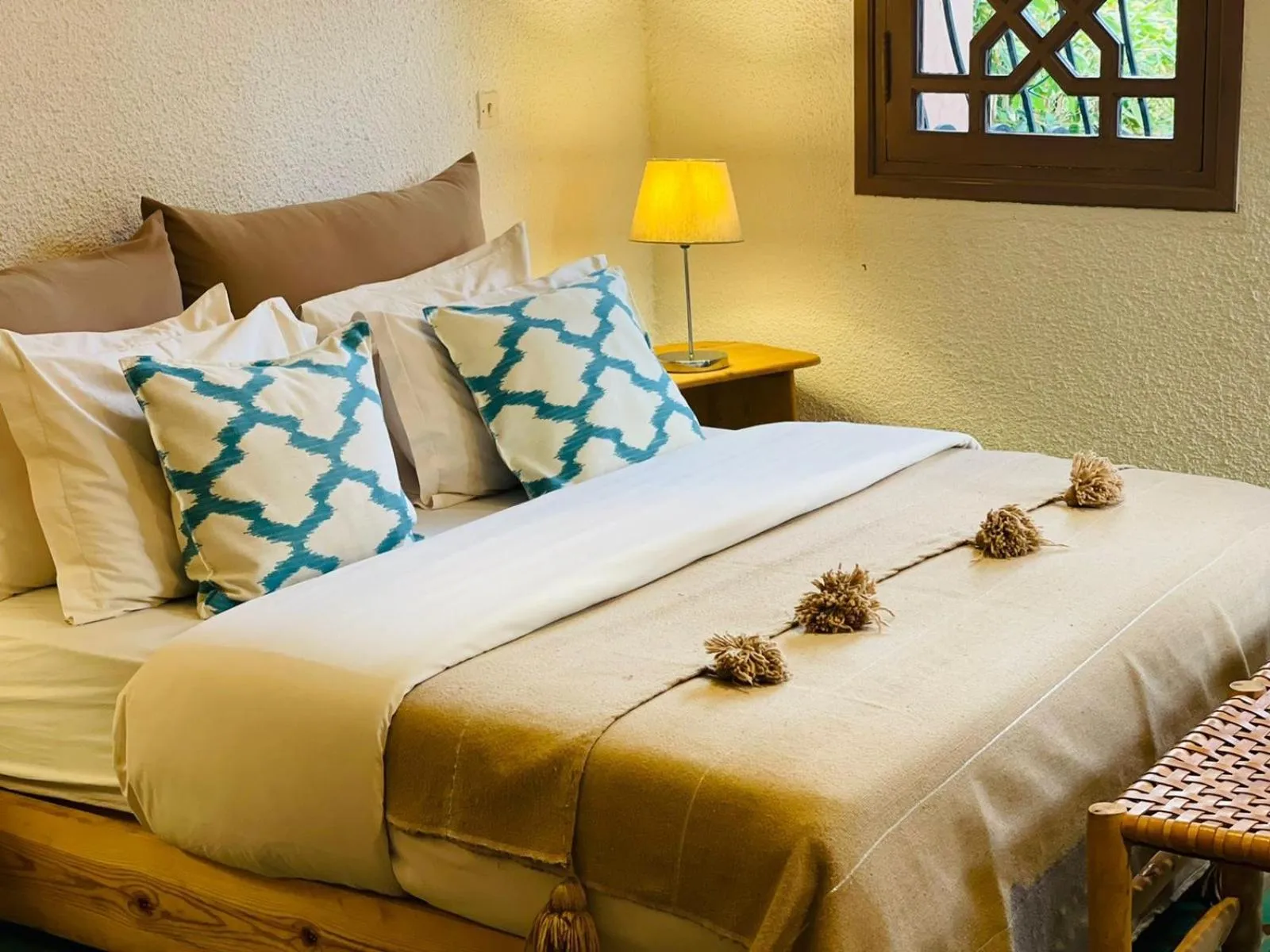 Bed in La Vie En Rose - Horses & Dogs House