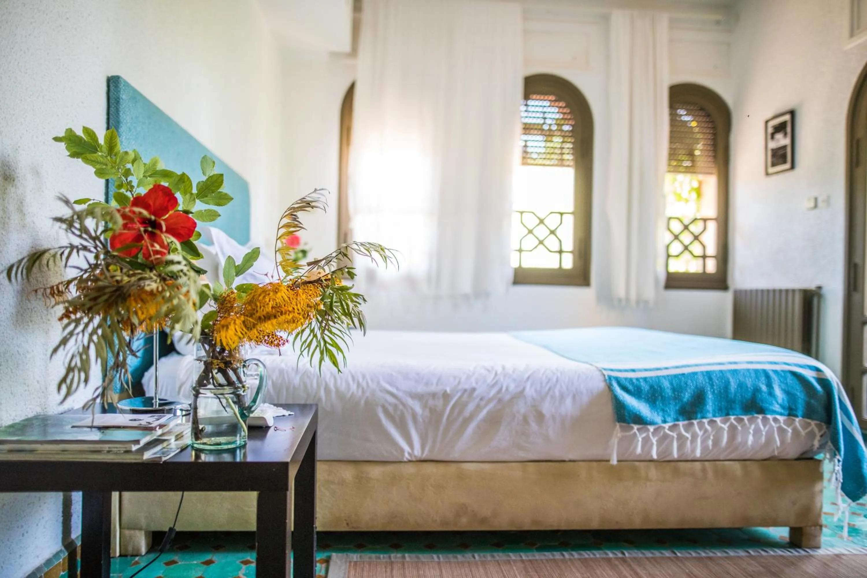 Bedroom, Bed in La Vie En Rose - Horses & Dogs House