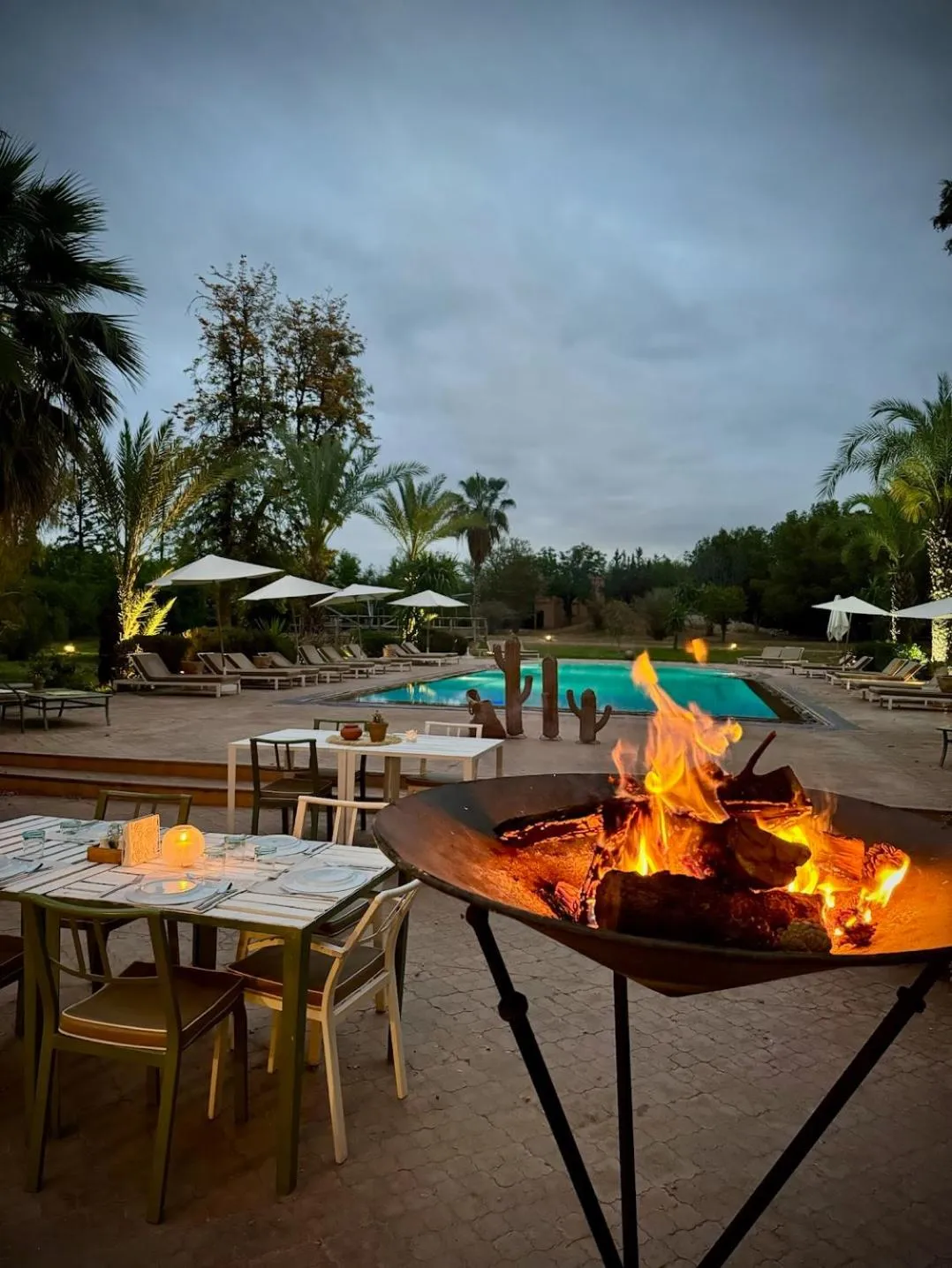 La Vie En Rose - Horses & Dogs House