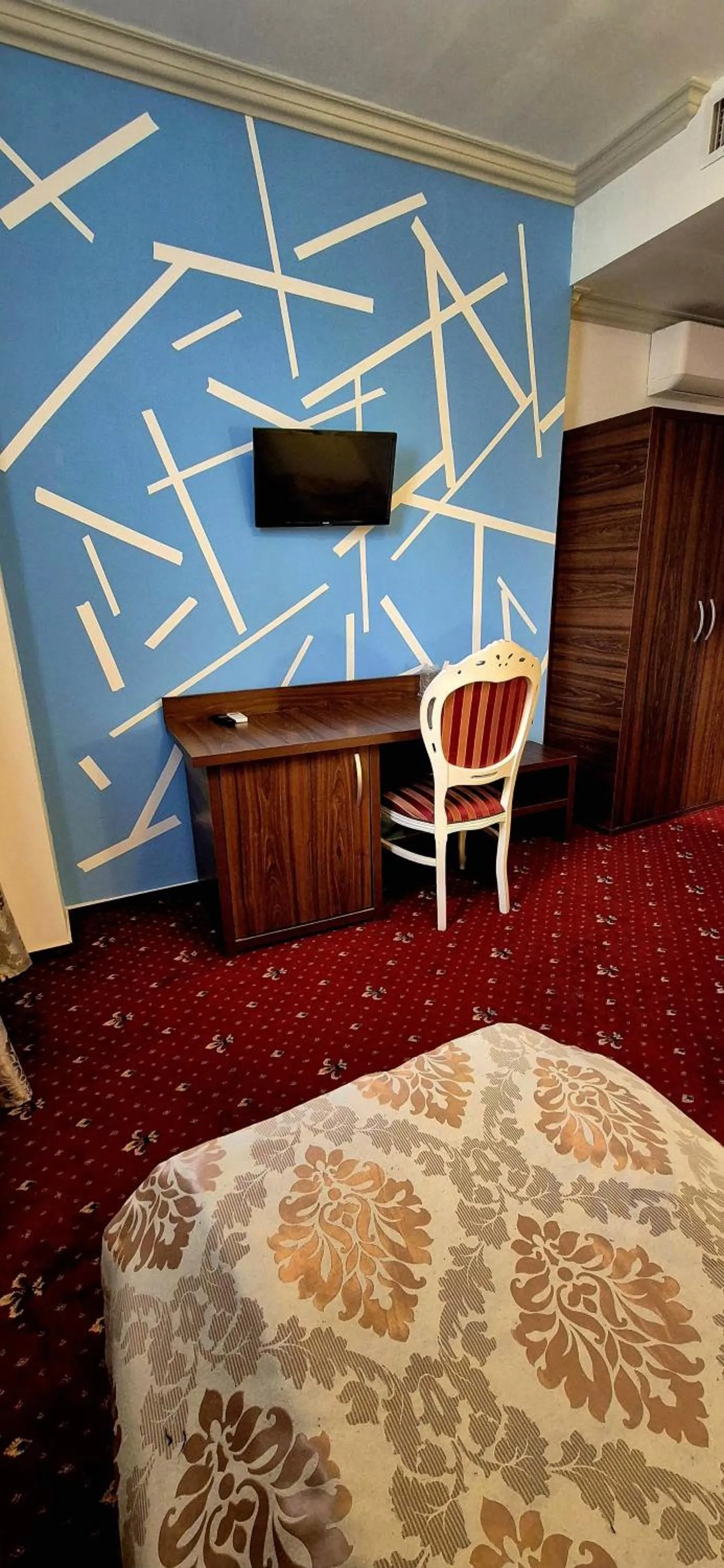 Bed in Hostel Orhideea