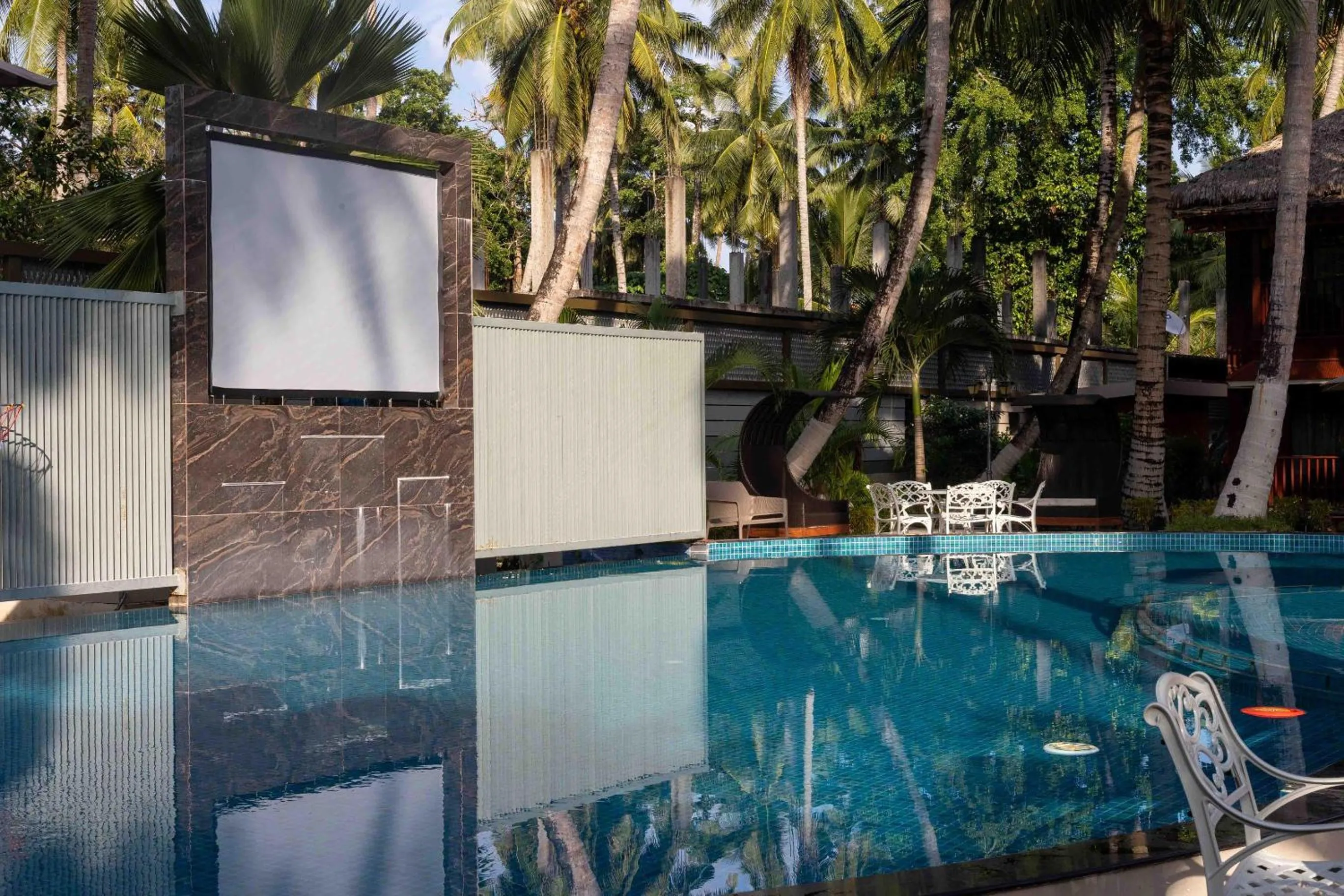 Swimming pool in Coral Reef Resort & Spa, Havelock