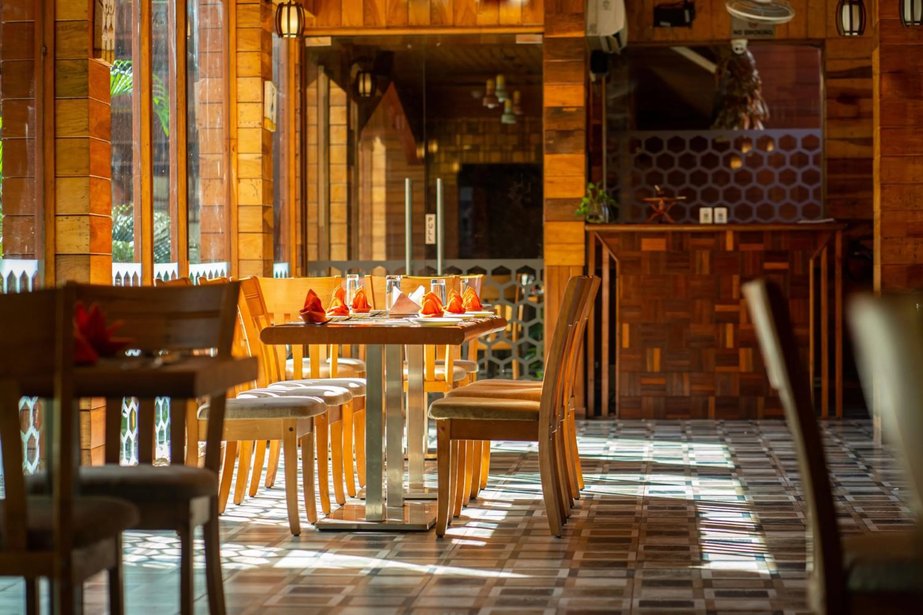 Dining area in Coral Reef Resort & Spa, Havelock