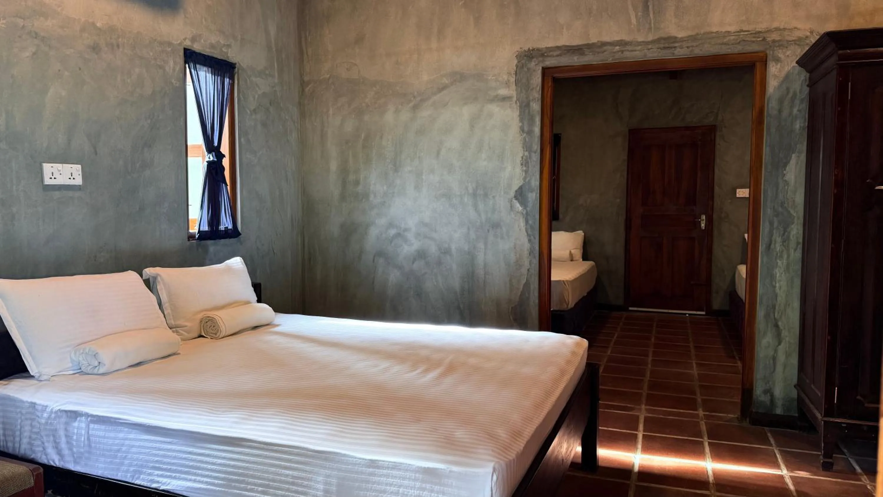 Bed in The Cove Pasikuda - Eco Resort