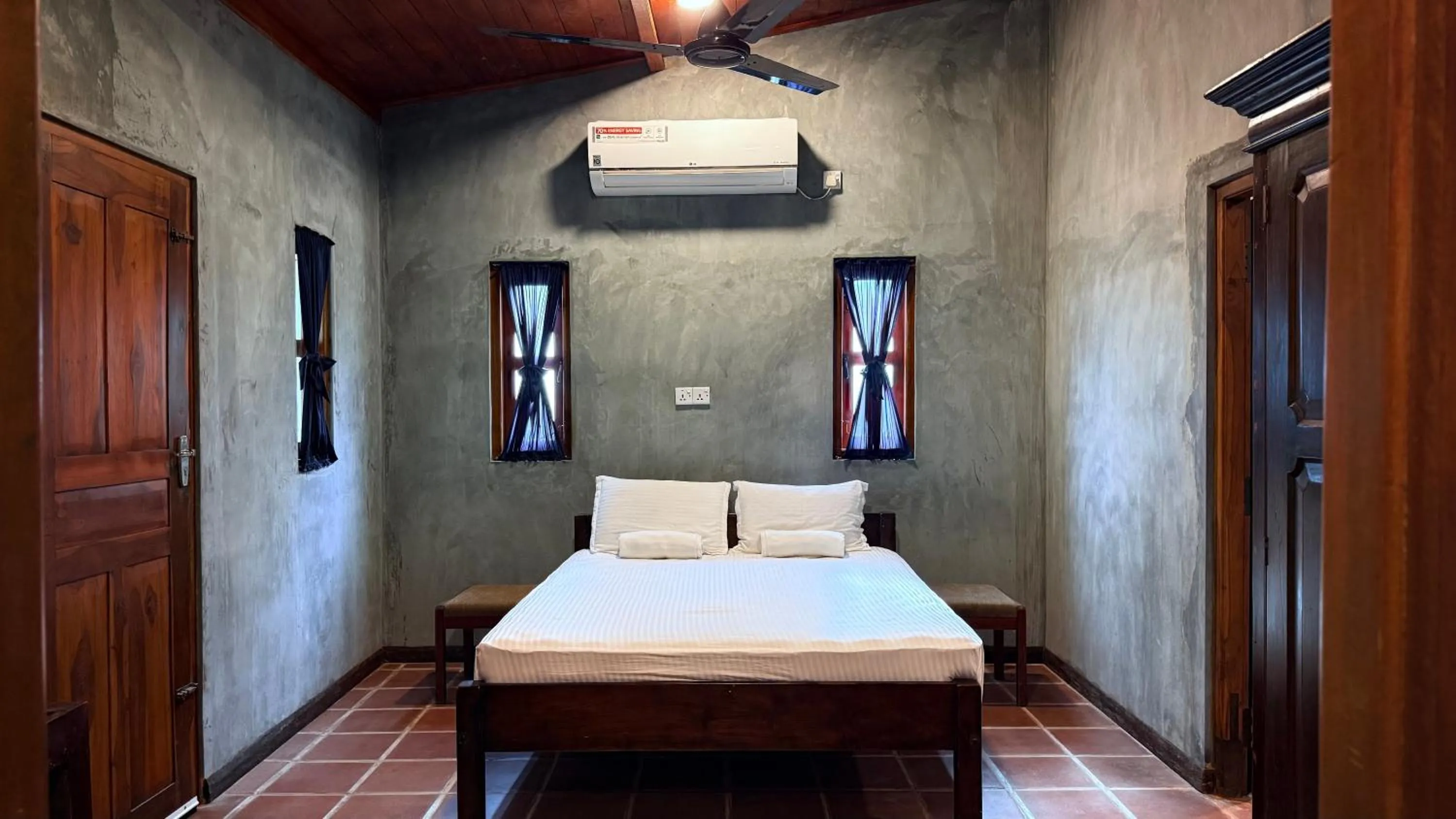 Bed in The Cove Pasikuda - Eco Resort