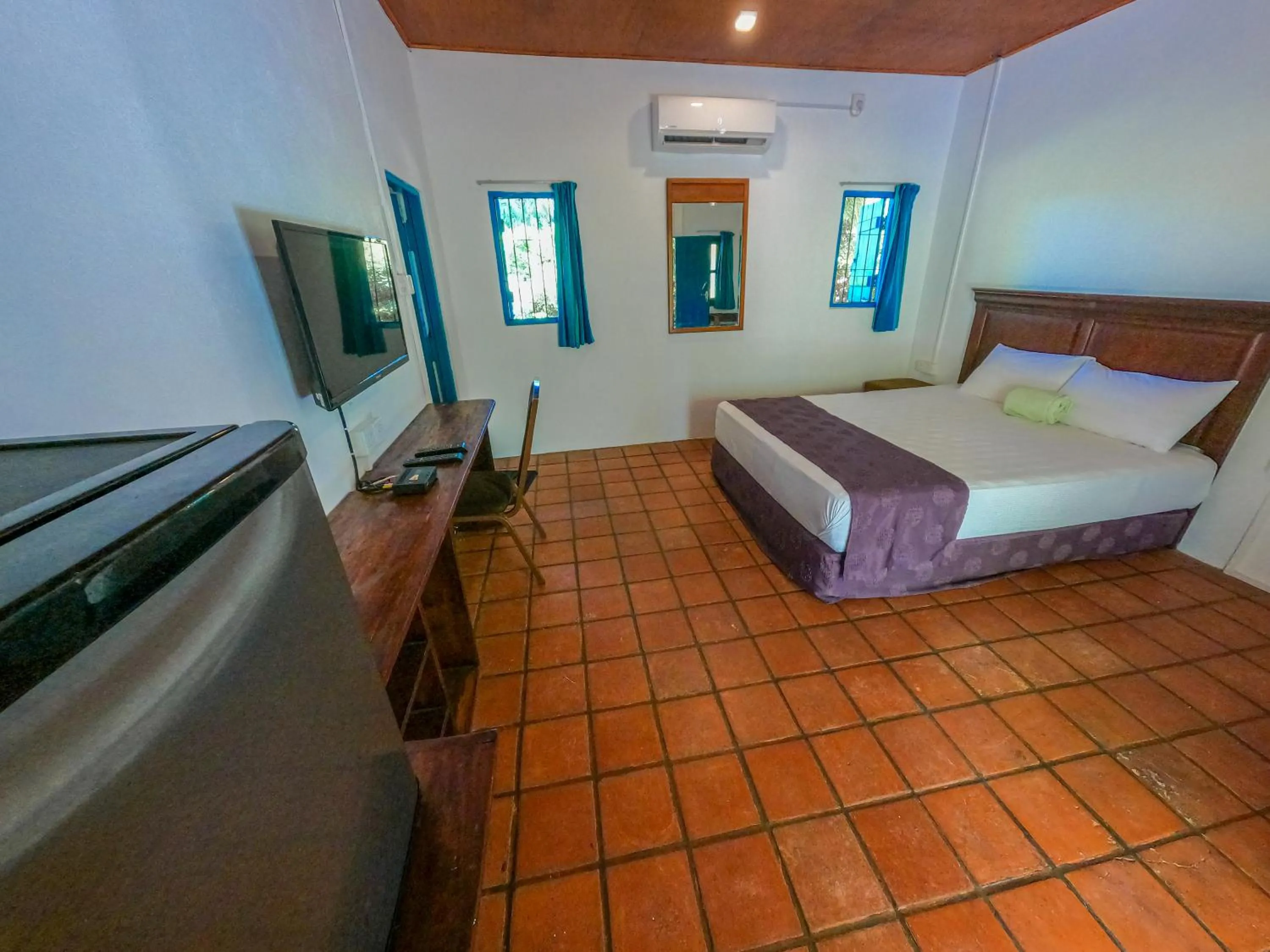 Bedroom in The Cove Pasikuda - Eco Resort