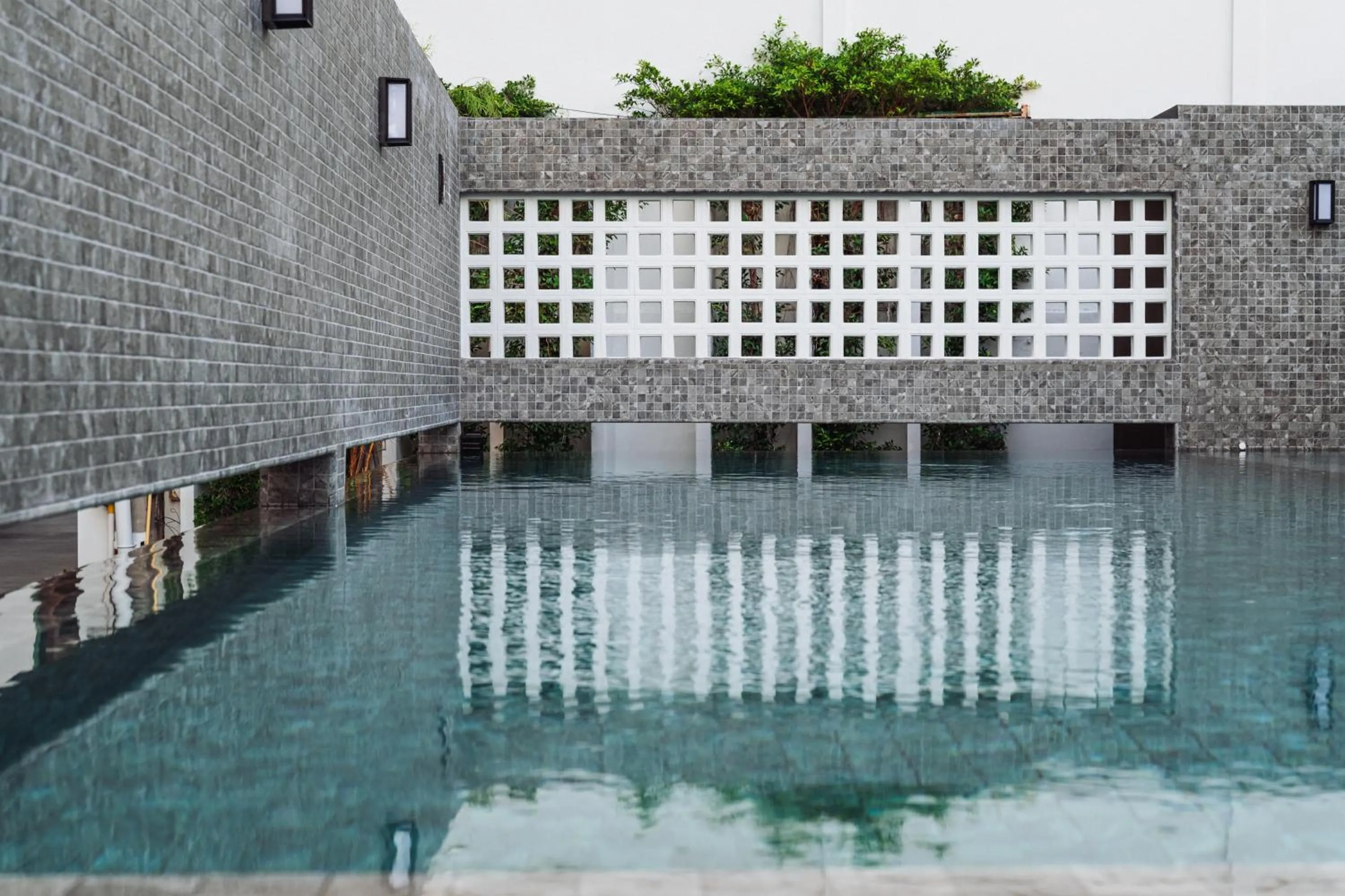 Pool view in Wangkaew Hotel, Phitsanulok
