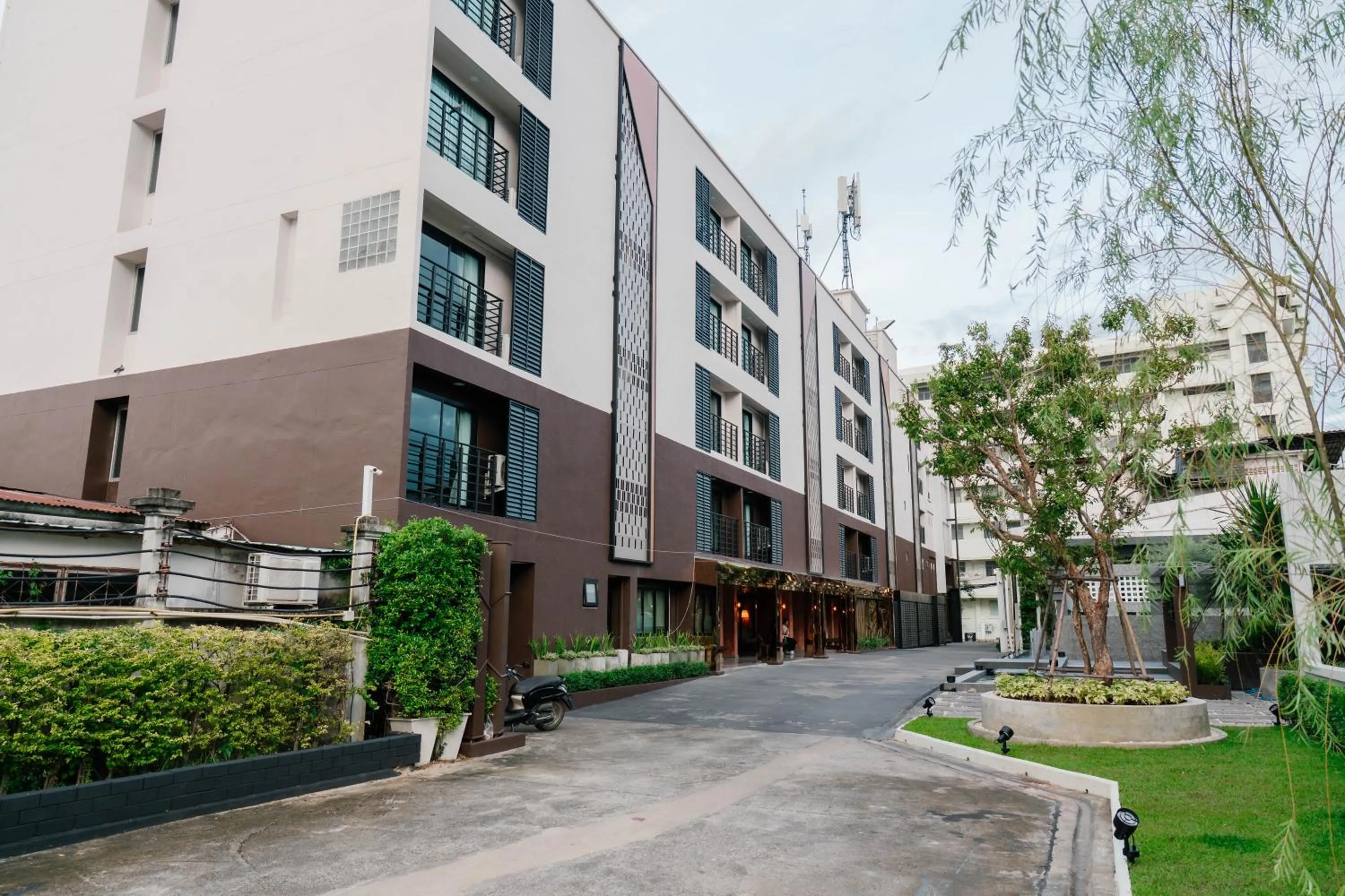 Property building in Wangkaew Hotel