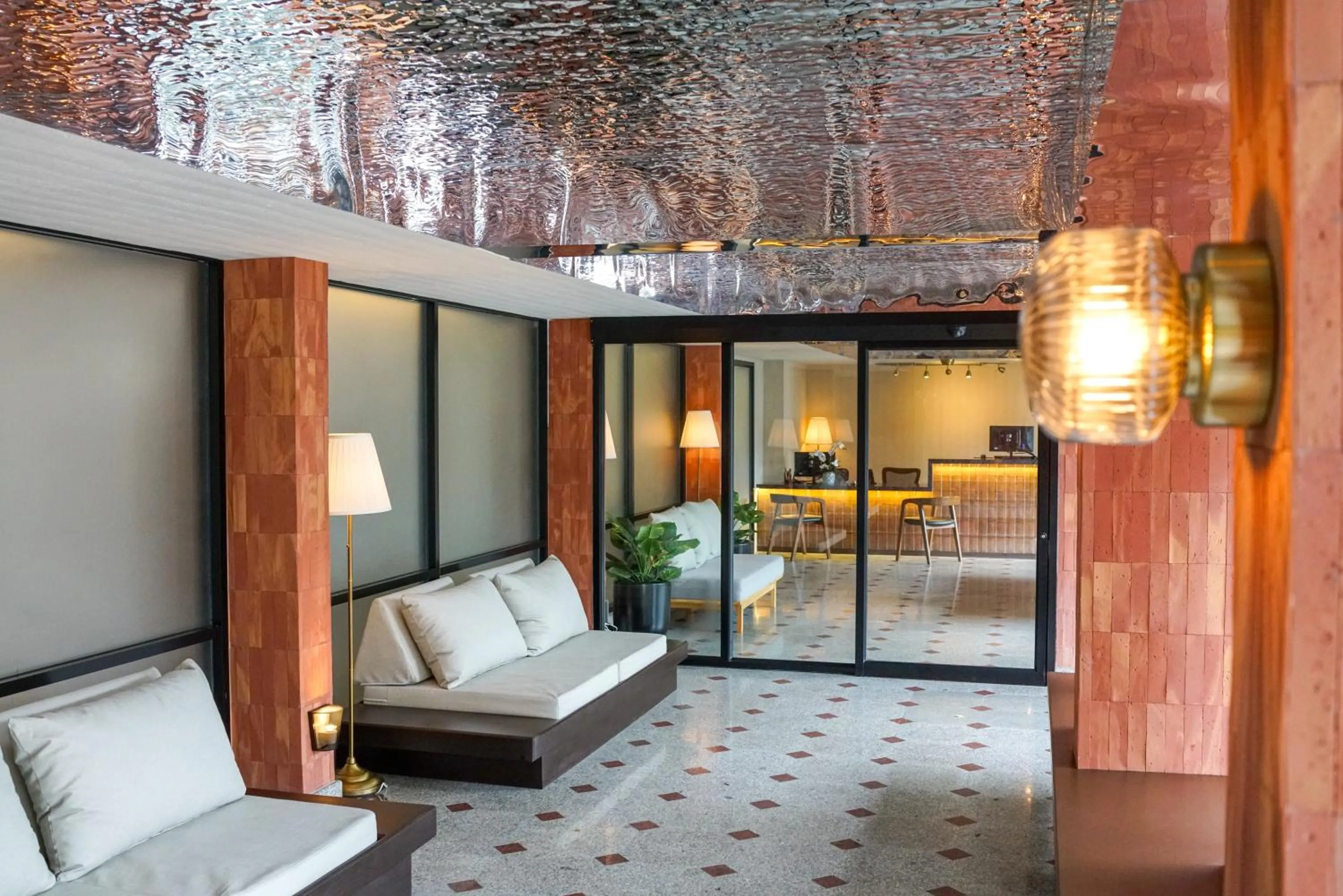 Lobby or reception, Bed in Wangkaew Hotel