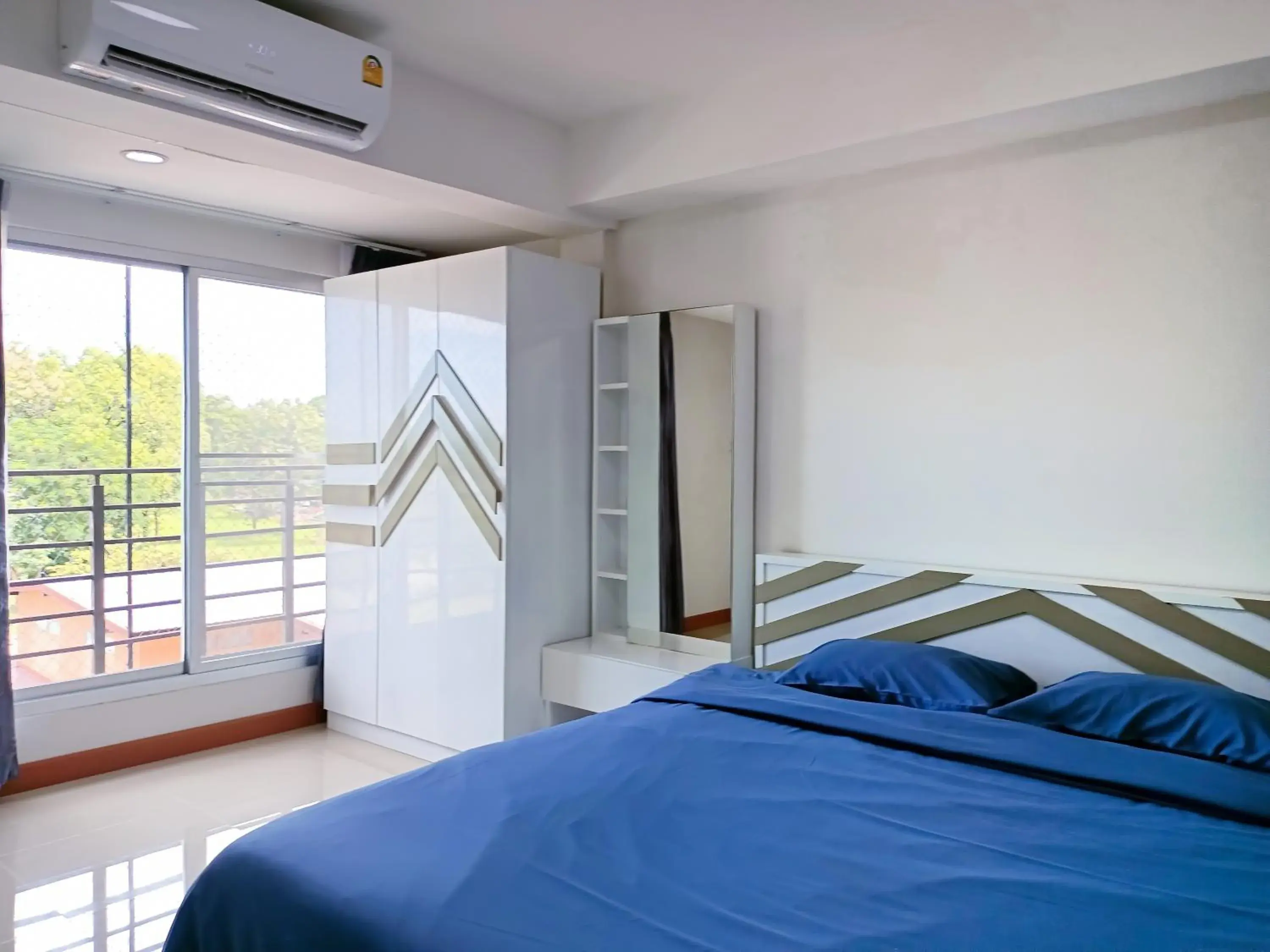 One-Bedroom Suite with Double Bed in Wangkaew Hotel One-Bedroom Suite with Double Bed in Wangkaew Hotel