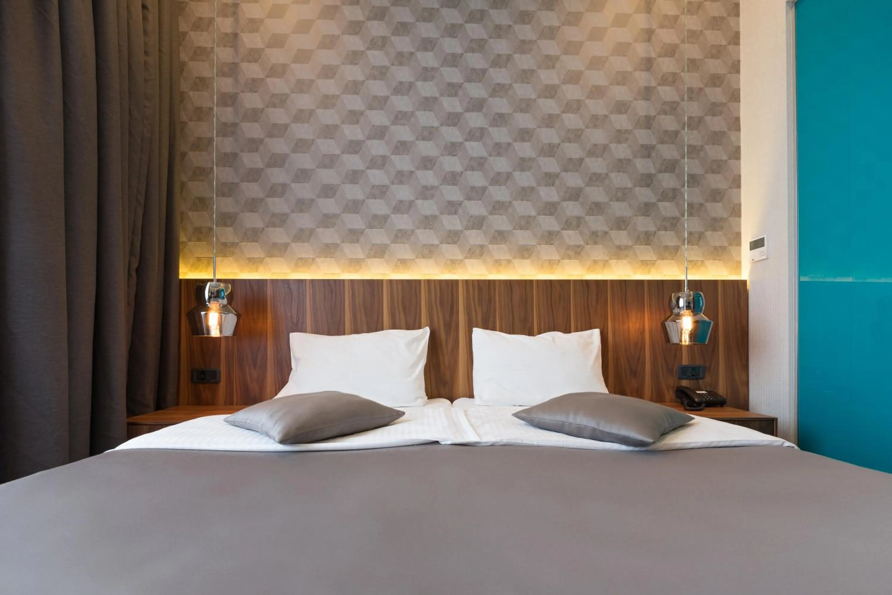 Bed in Five Points Square - City Center