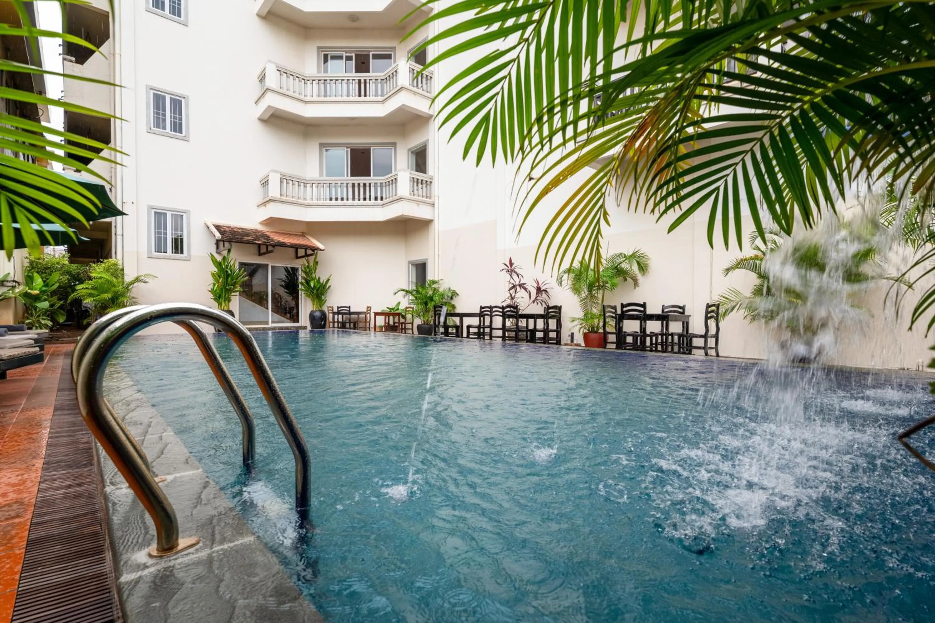Swimming pool in Khmer Angkor Residence