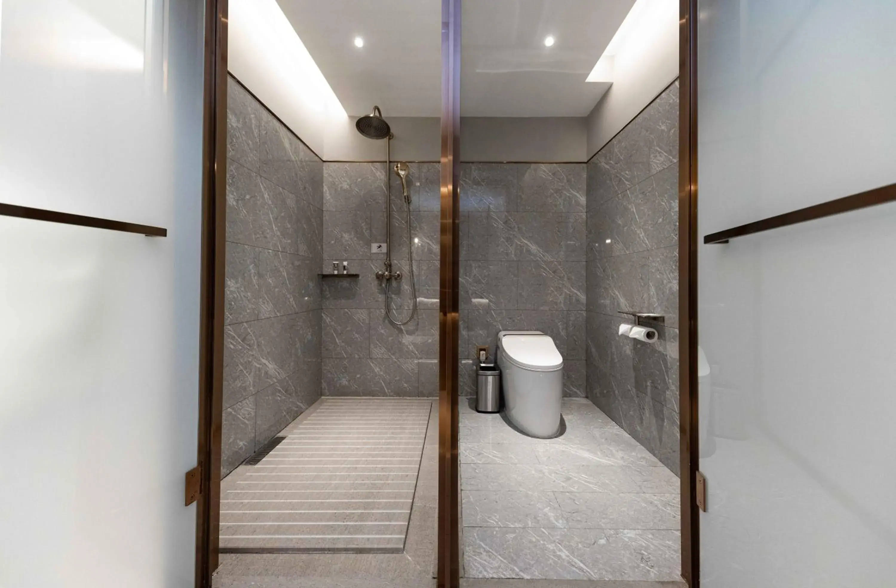 Twin Room with City View in Mercure Hotel Shijiazhuang, Zhongshan East Road Twin Room with City View in Mercure Hotel Shijiazhuang, Zhongshan East Road