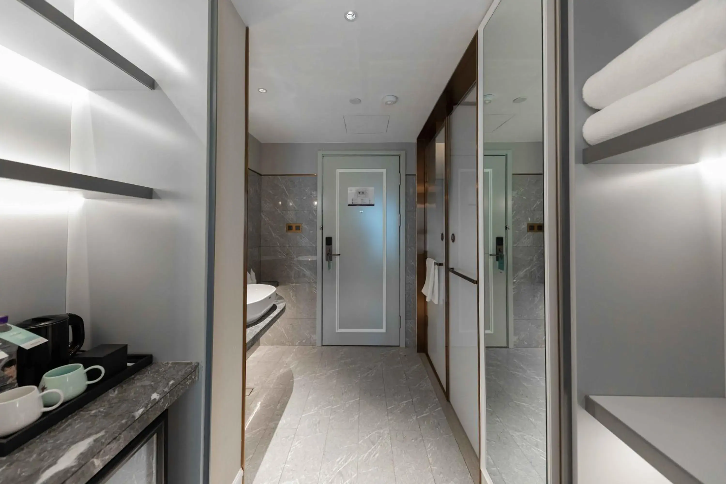 Superior Twin Room with City View in Mercure Hotel Shijiazhuang, Zhongshan East Road Superior Twin Room with City View in Mercure Hotel Shijiazhuang, Zhongshan East Road