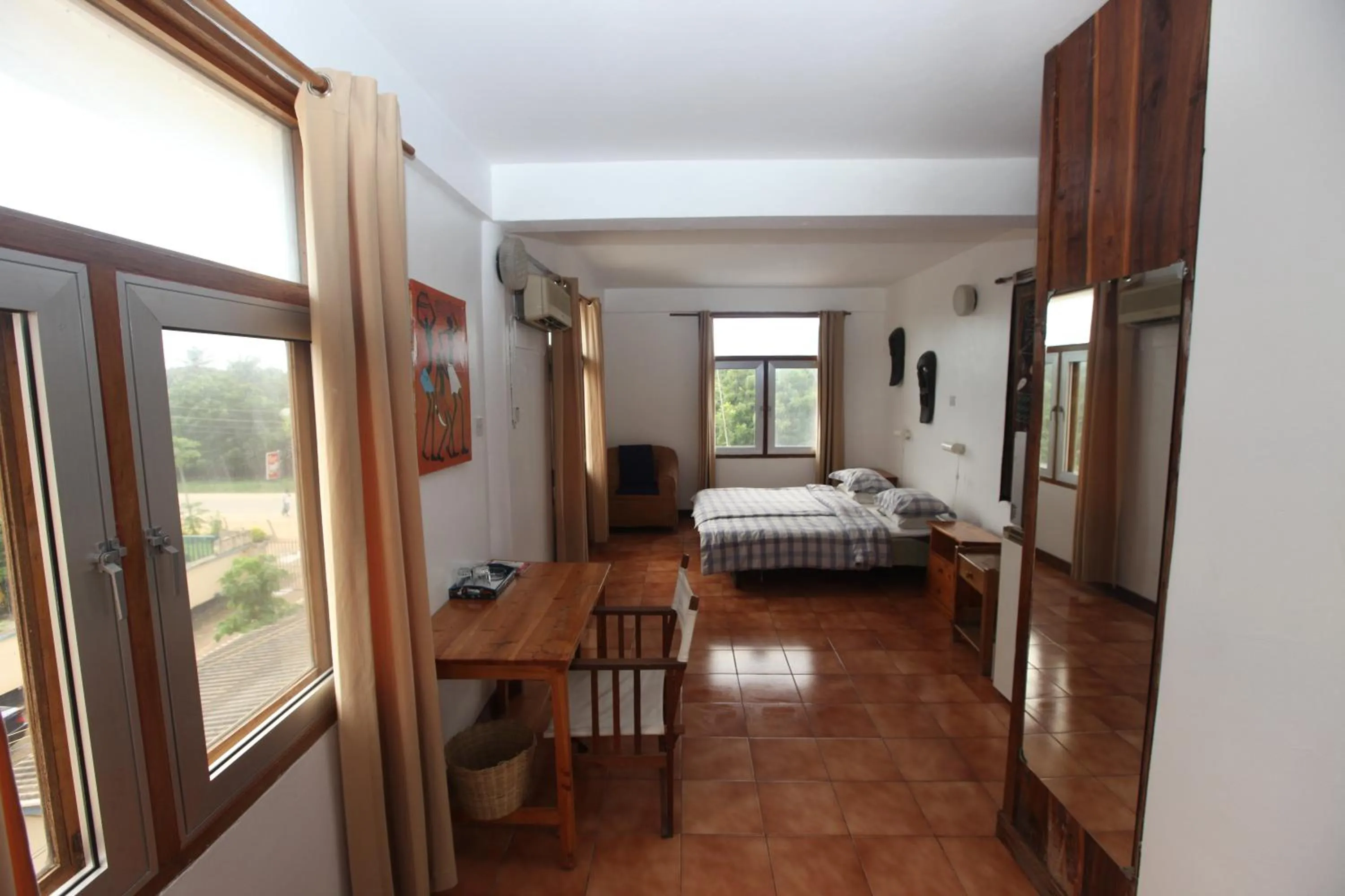 Photo of the whole room, Bed in Q-Bar & Guesthouse