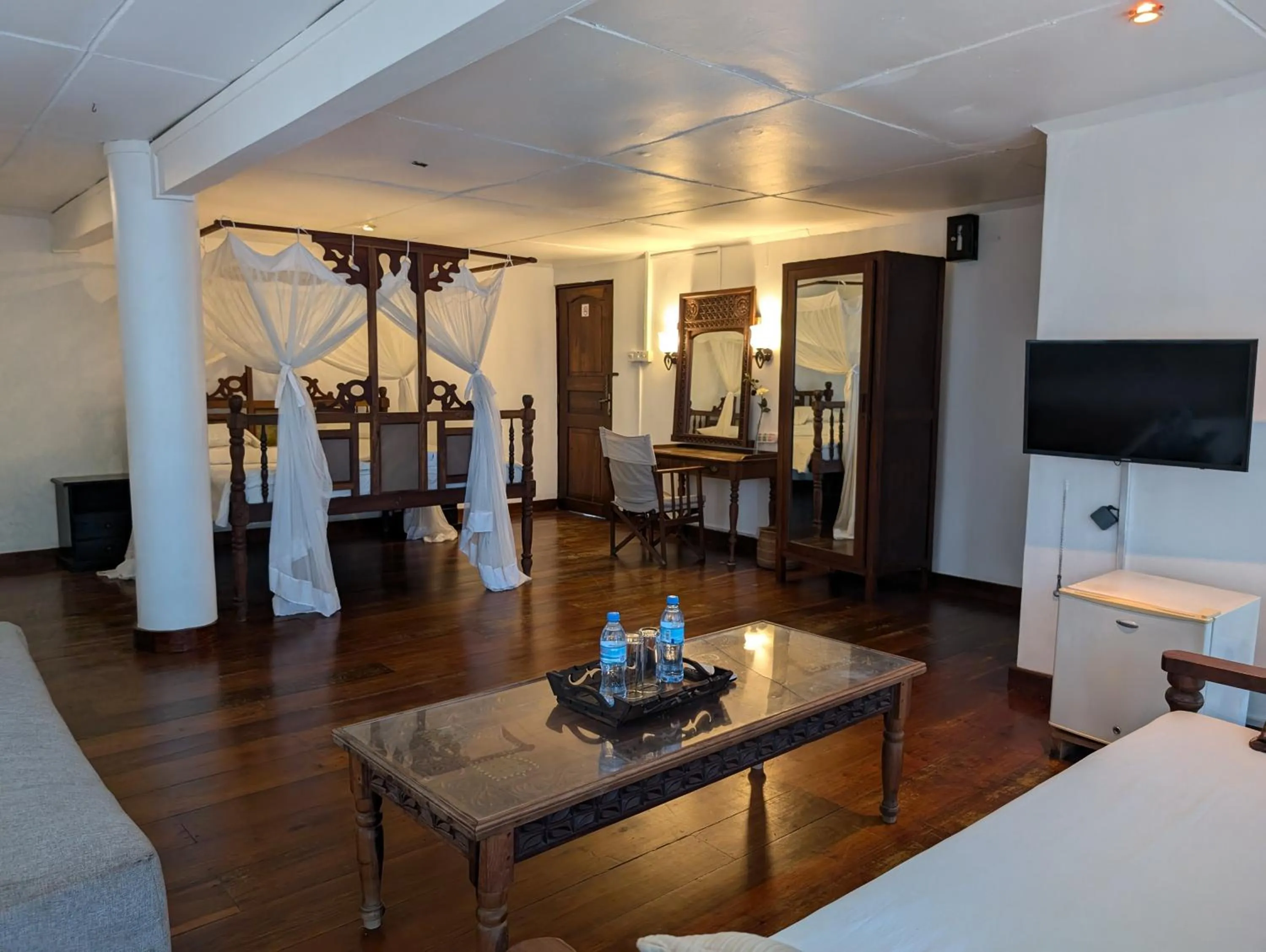 Bedroom, Bed in Q-Bar & Guesthouse