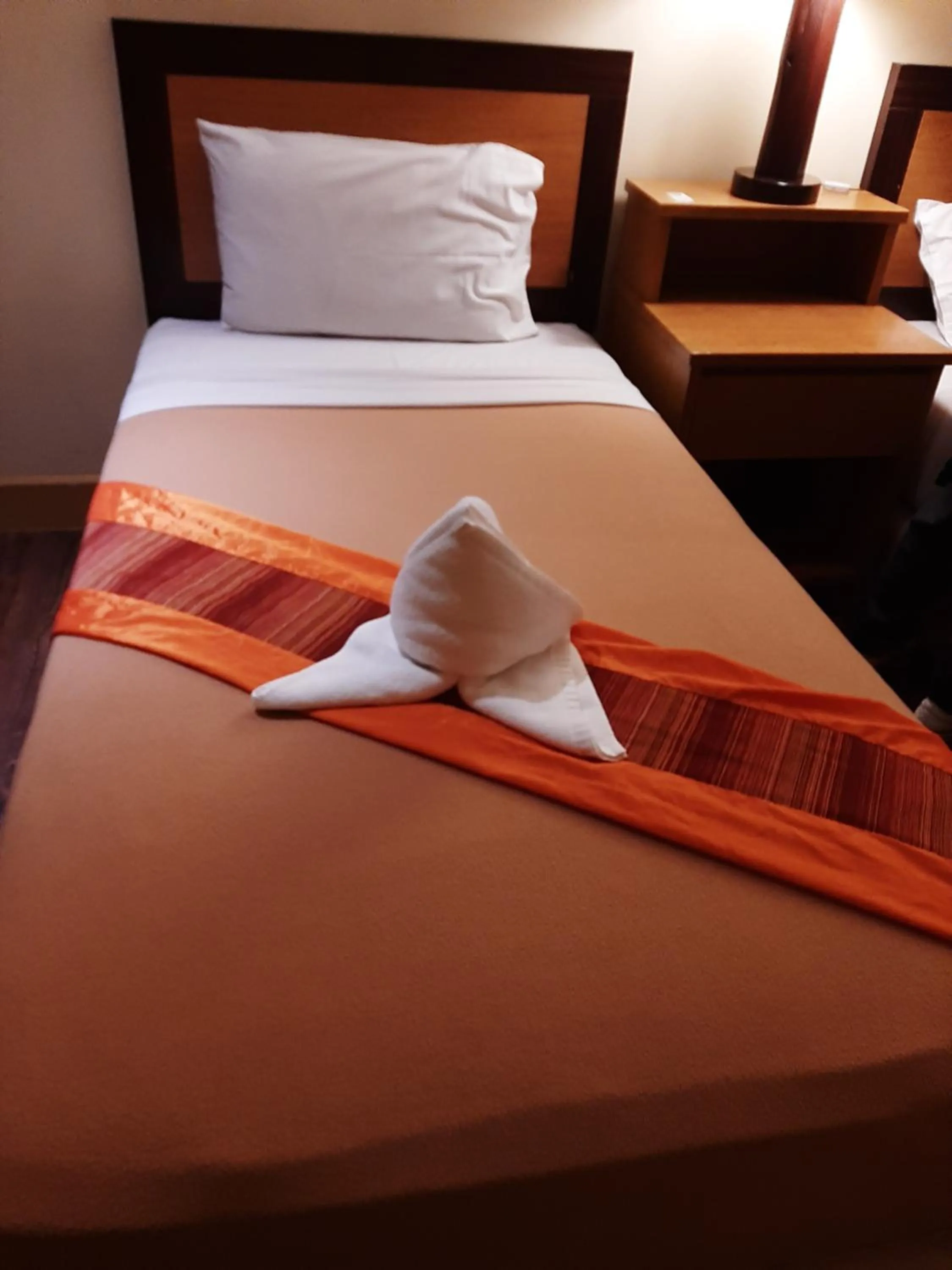 Bed in Travellers Lodge Bed & Rooms