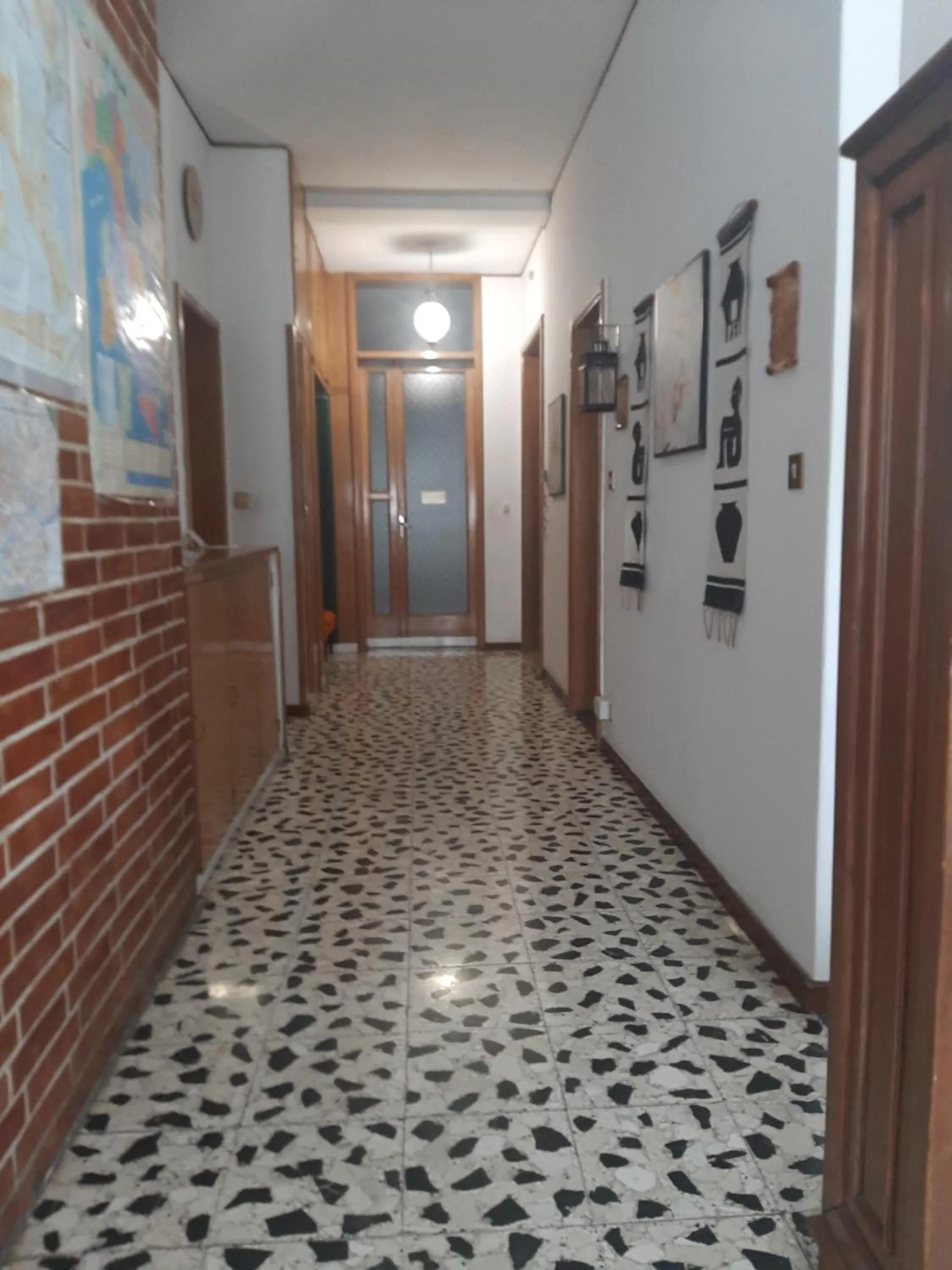 Travellers Lodge Bed & Rooms