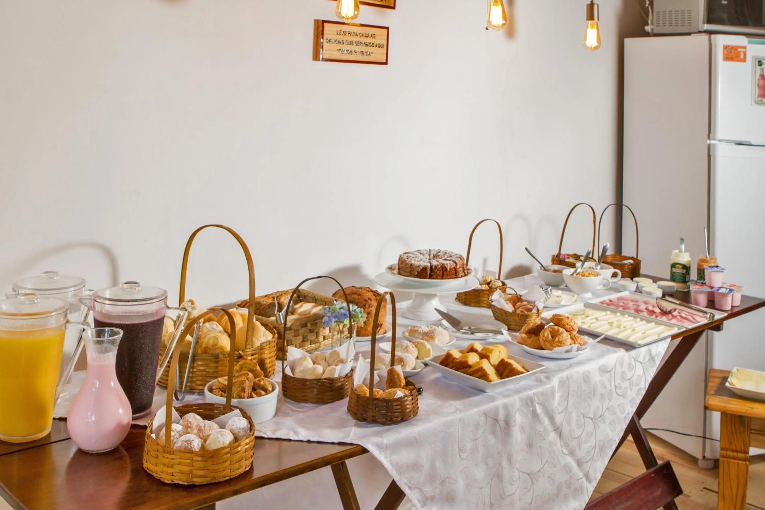 Food close-up in Villa Vintage Campos - Piscina e opções de suites com hidromassagem