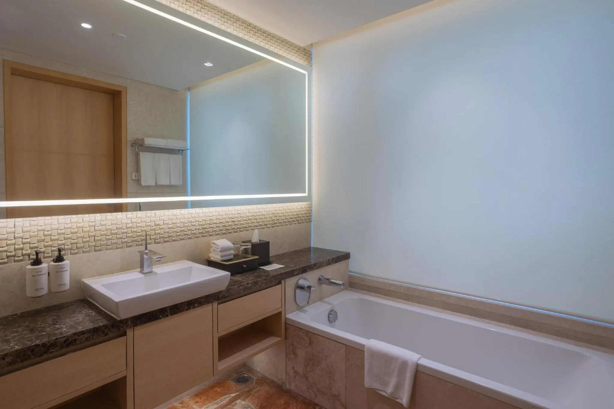 Photo of the whole room in InterContinental Jaipur Tonk Road by IHG