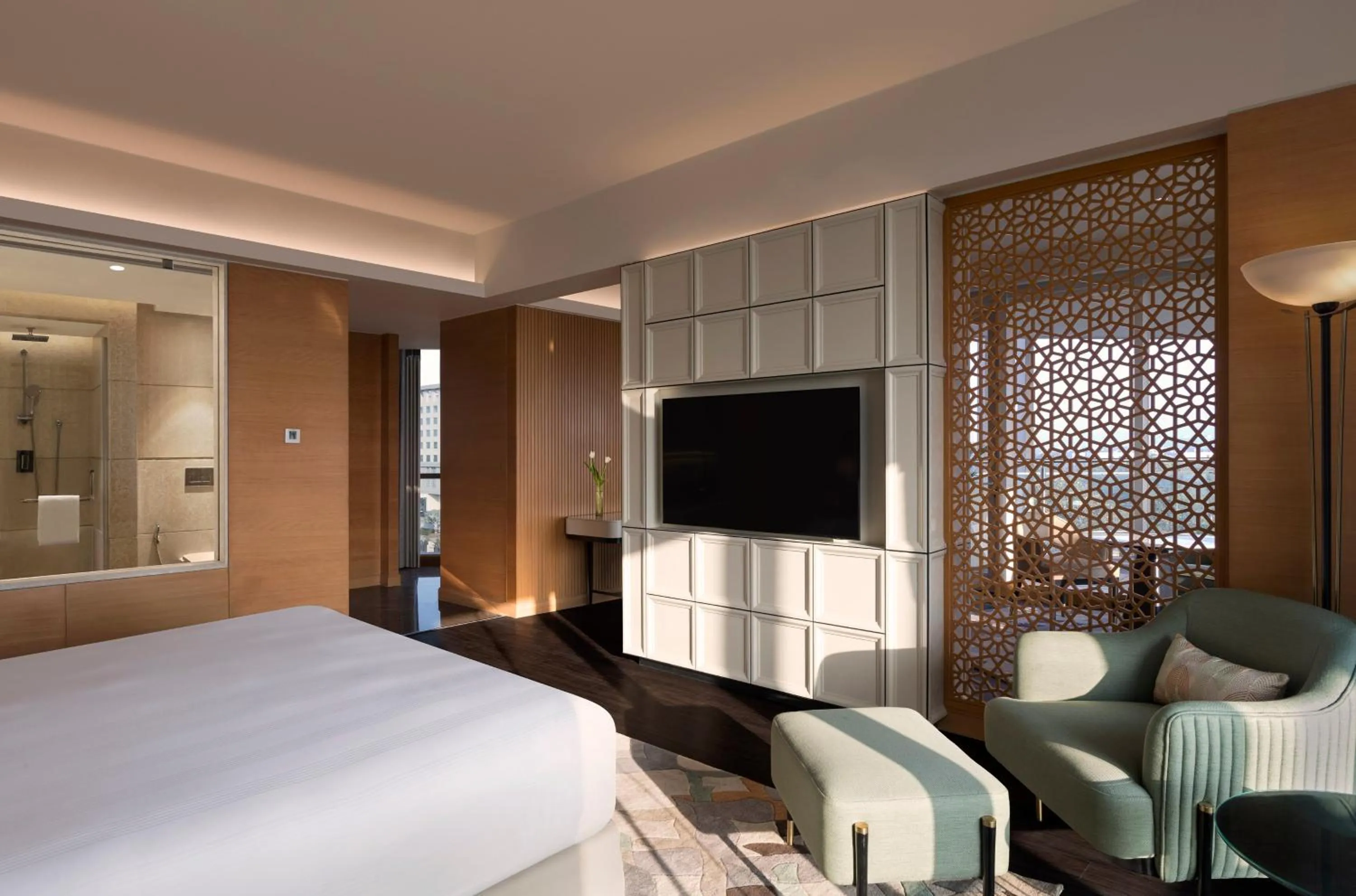 Photo of the whole room, Bed in InterContinental Jaipur Tonk Road by IHG