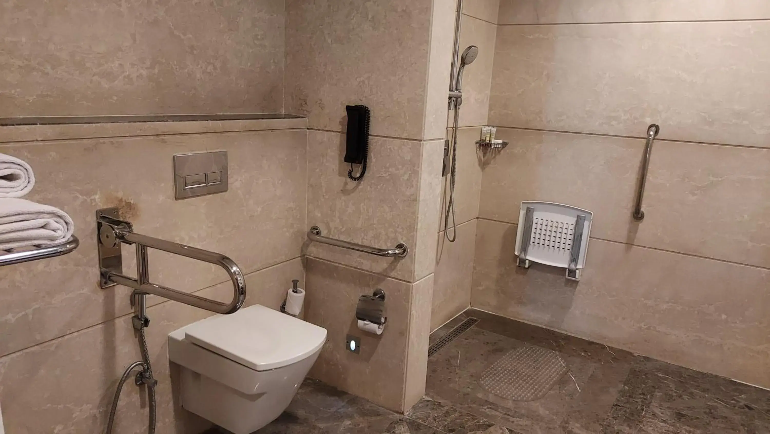 Classic King Room with Pool View - Disability Access in InterContinental Jaipur Tonk Road by IHG Classic King Room with Pool View - Disability Access in InterContinental Jaipur Tonk Road by IHG