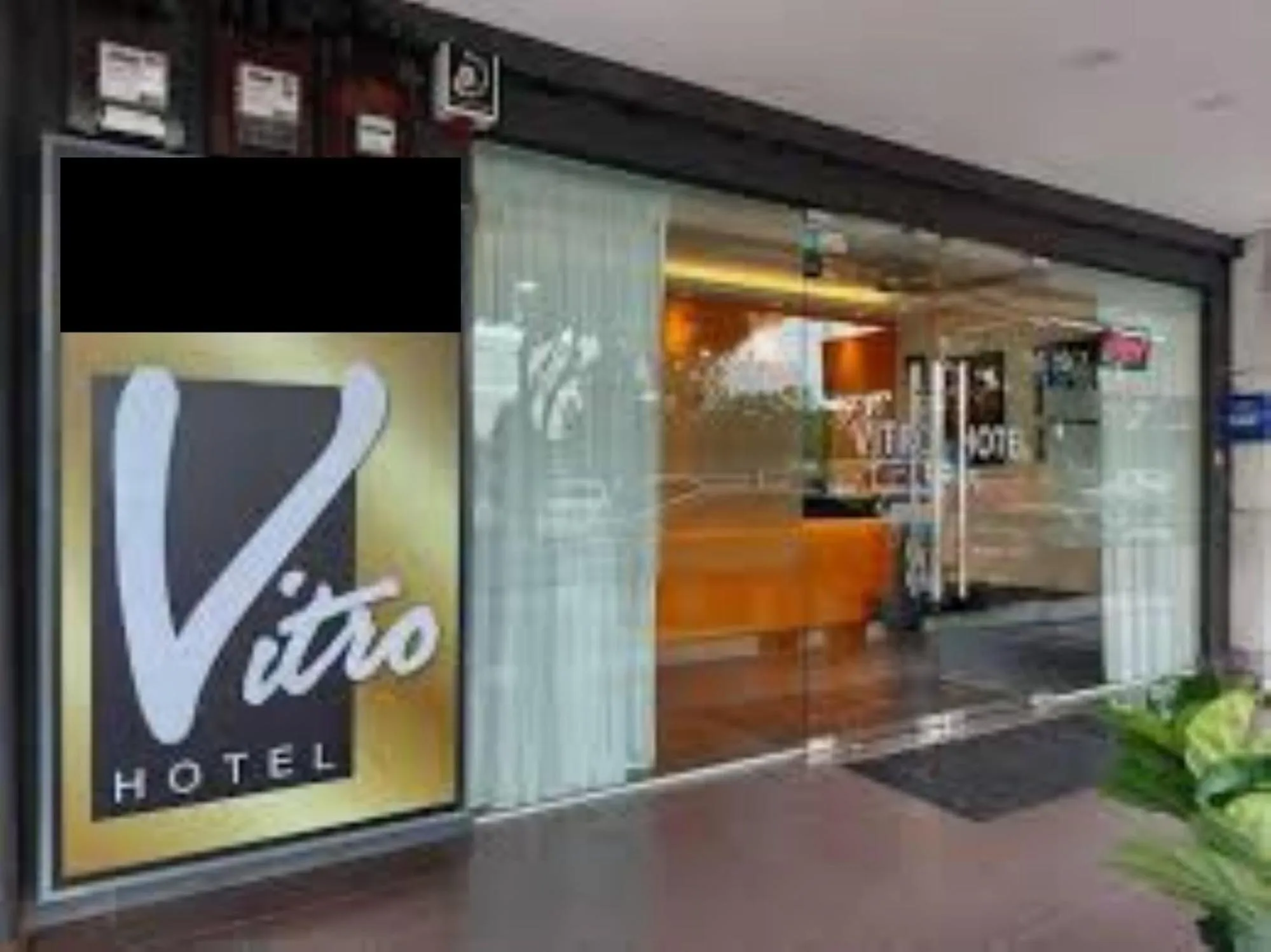 Property building in Vitro Hotel