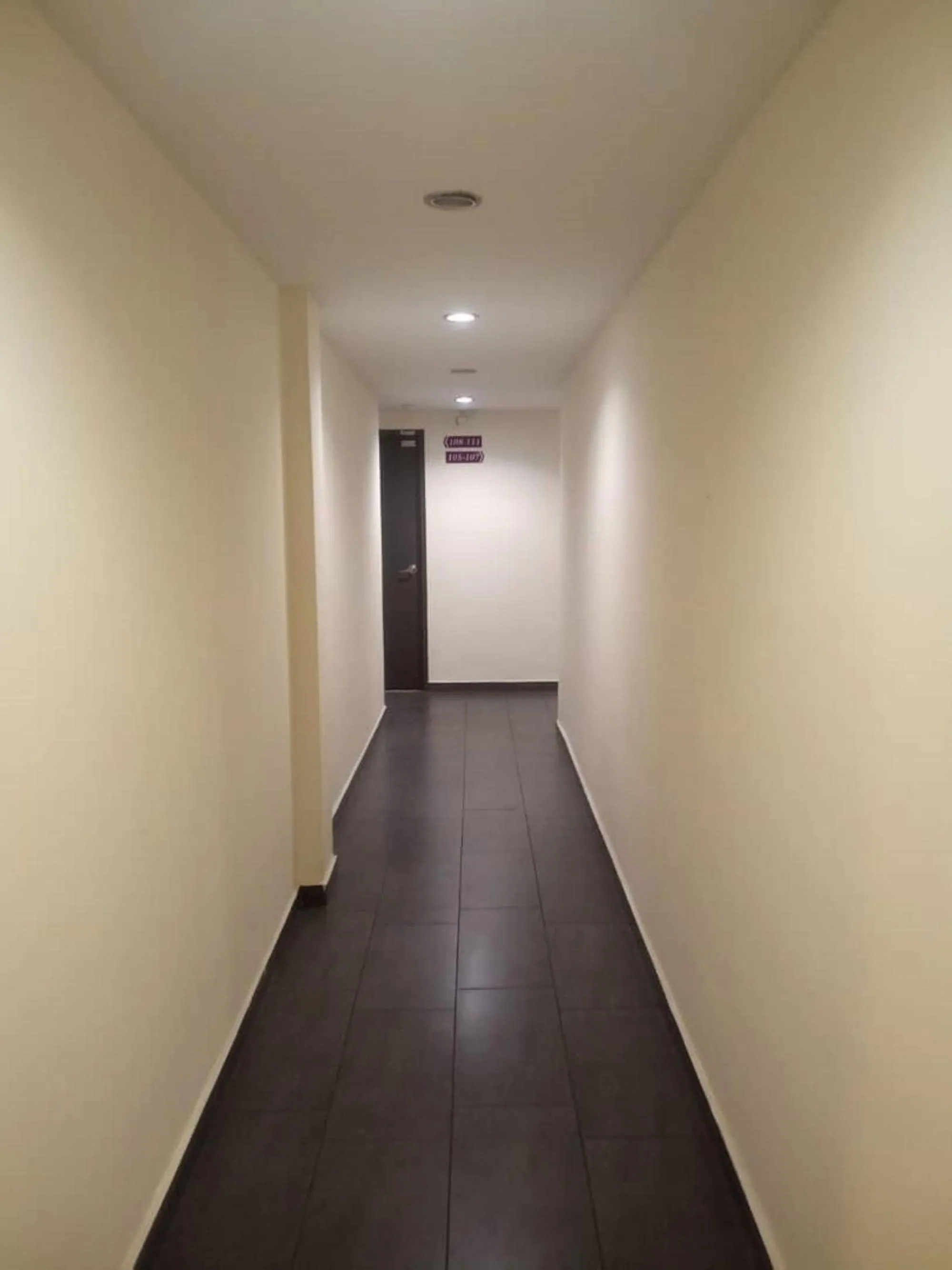 Property building in Vitro Hotel